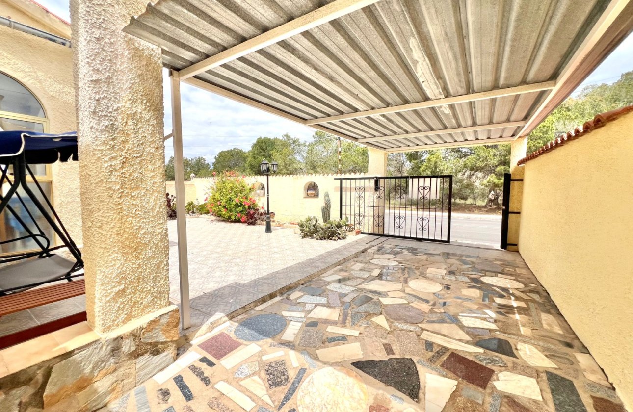 Resale - Detached Villa - La Marina
