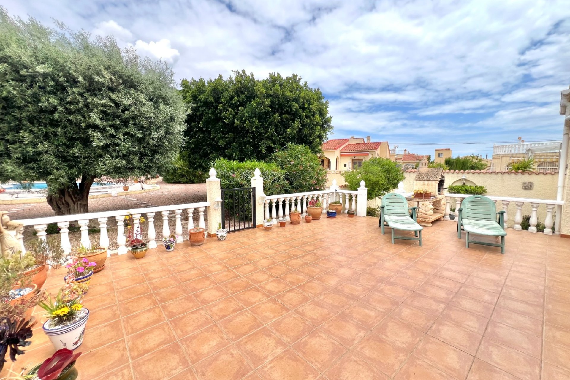Resale - Detached Villa - La Marina