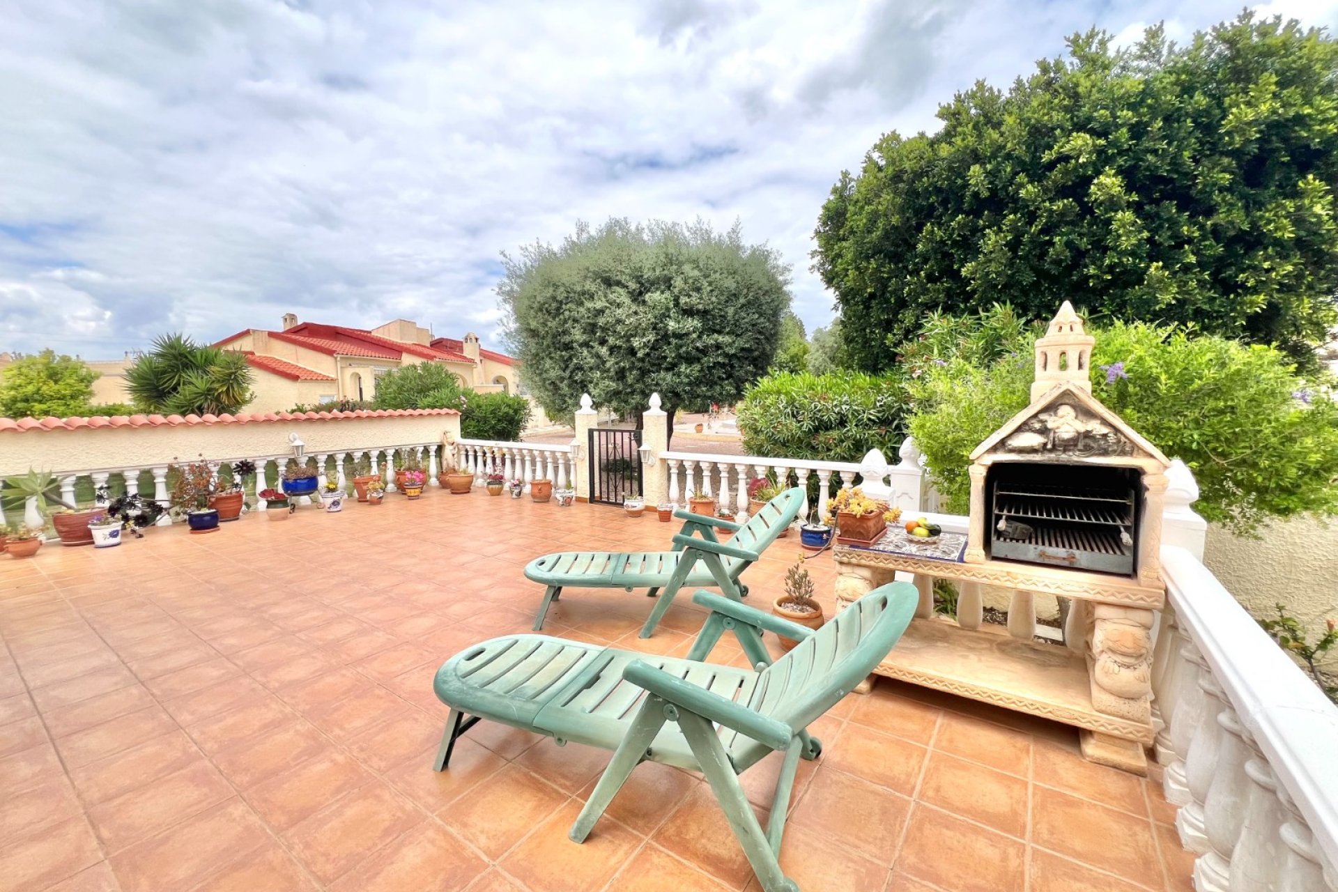 Resale - Detached Villa - La Marina