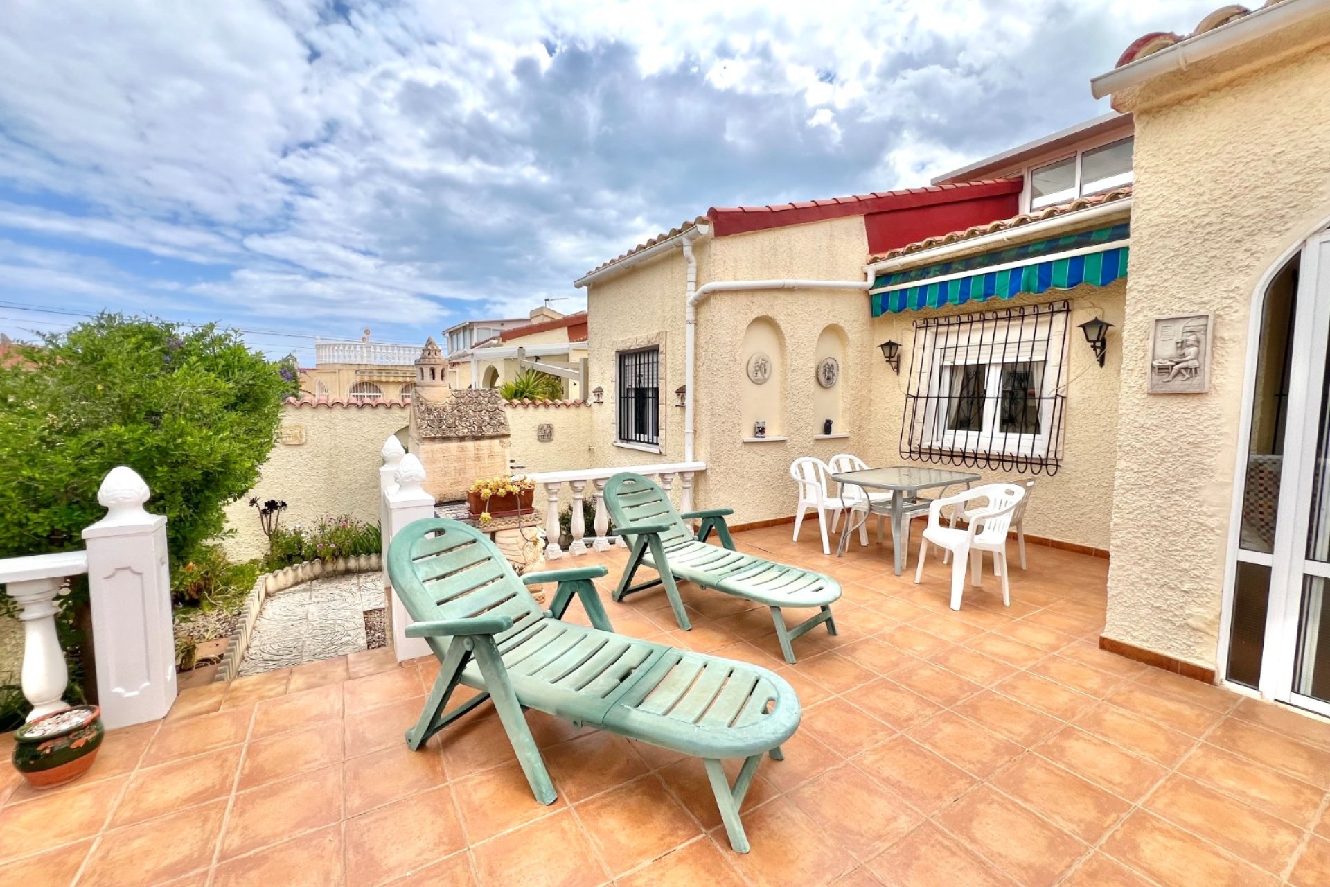 Resale - Detached Villa - La Marina