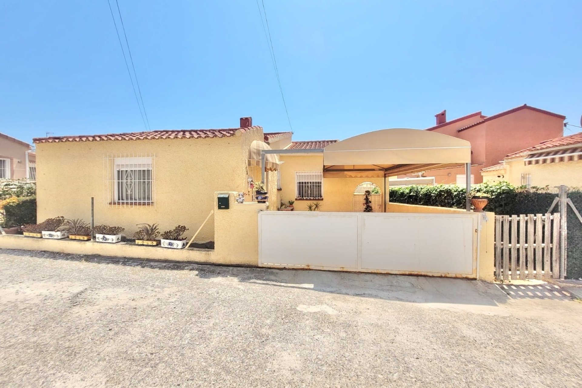 Resale - Detached Villa - La Marina