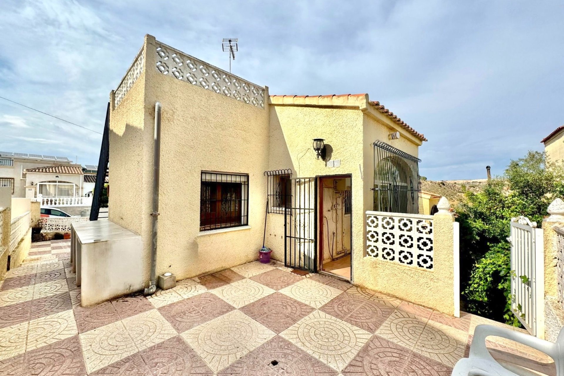 Resale - Detached Villa - La Marina