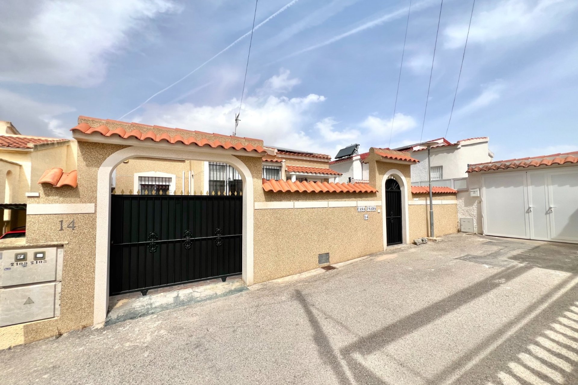 Resale - Detached Villa - La Marina