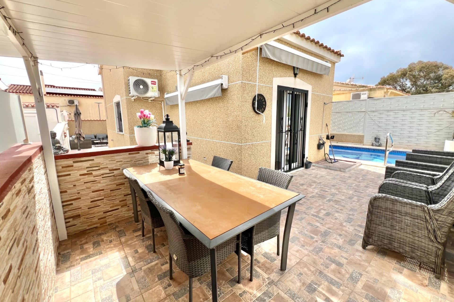 Resale - Detached Villa - La Marina