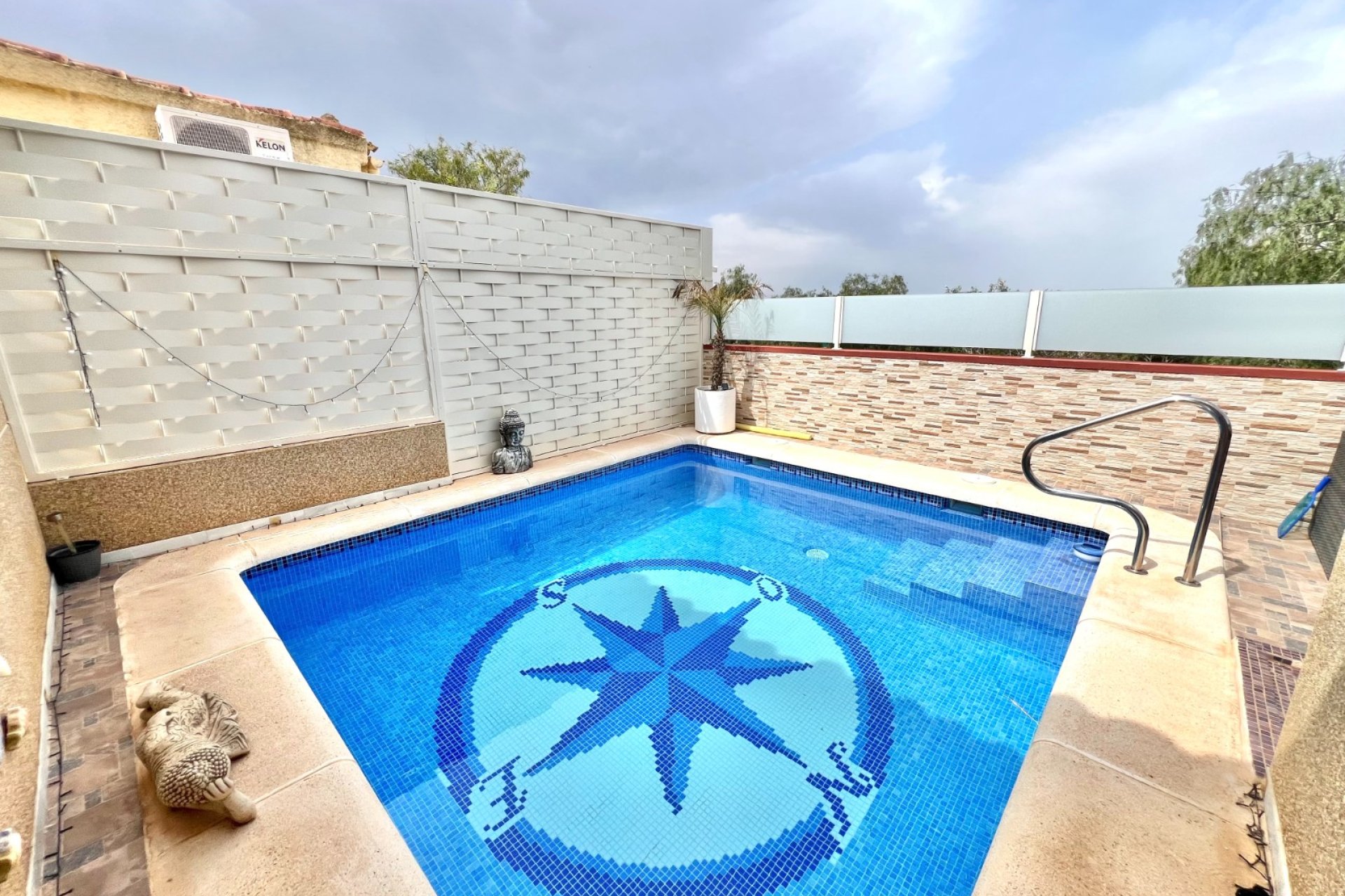 Resale - Detached Villa - La Marina