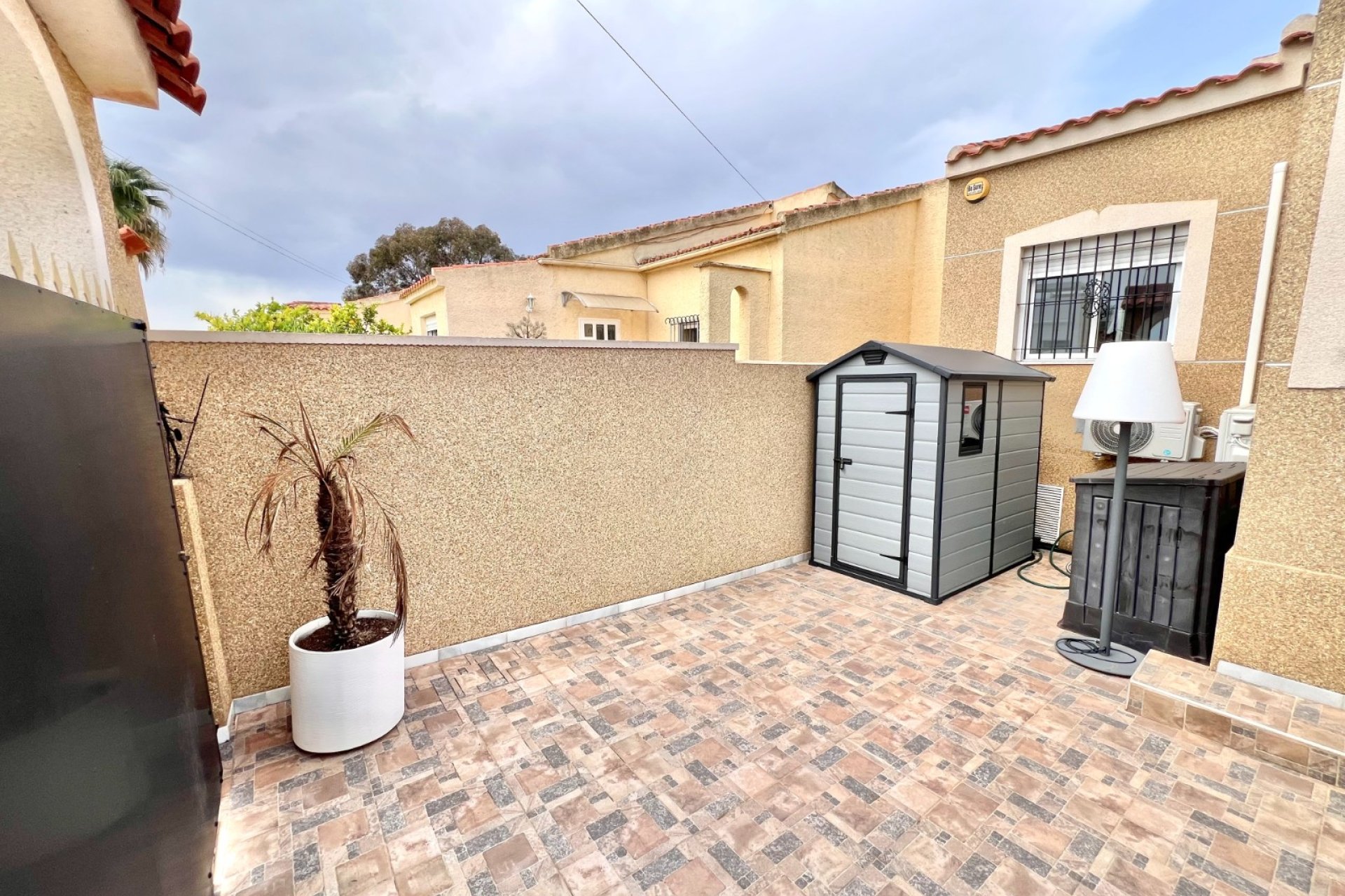 Resale - Detached Villa - La Marina