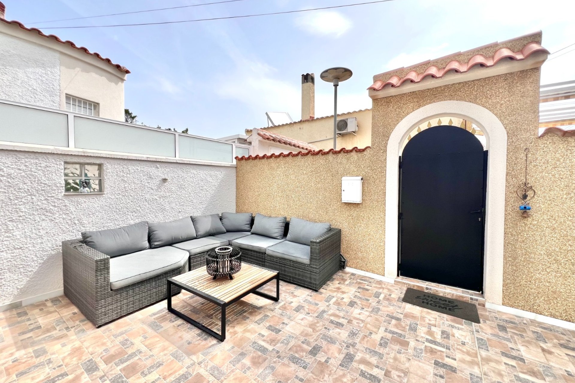 Resale - Detached Villa - La Marina