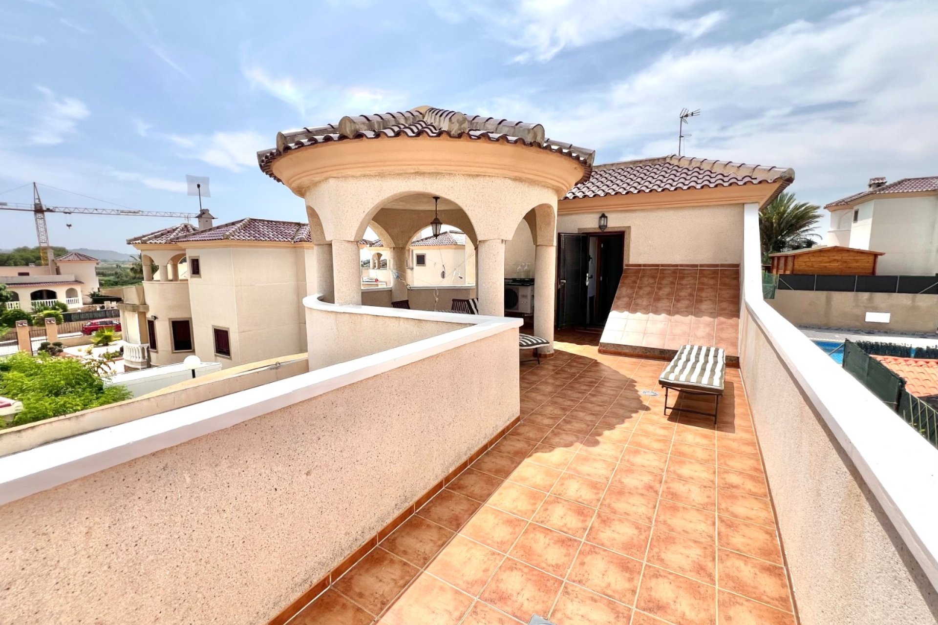 Resale - Detached Villa - La Marina