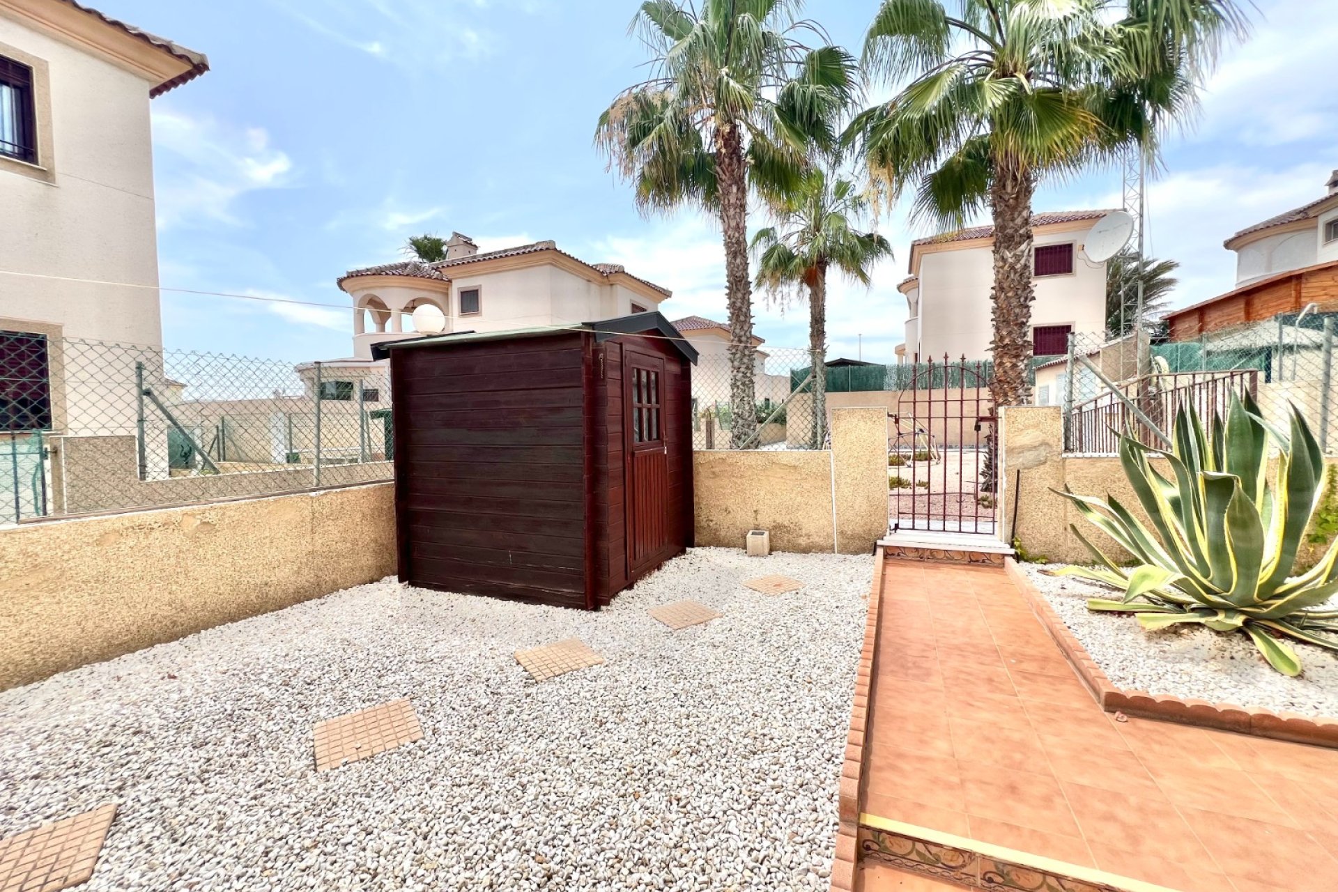 Resale - Detached Villa - La Marina