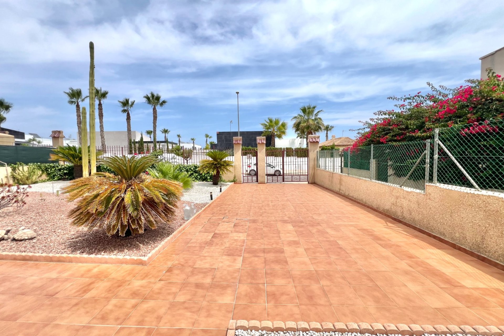 Resale - Detached Villa - La Marina