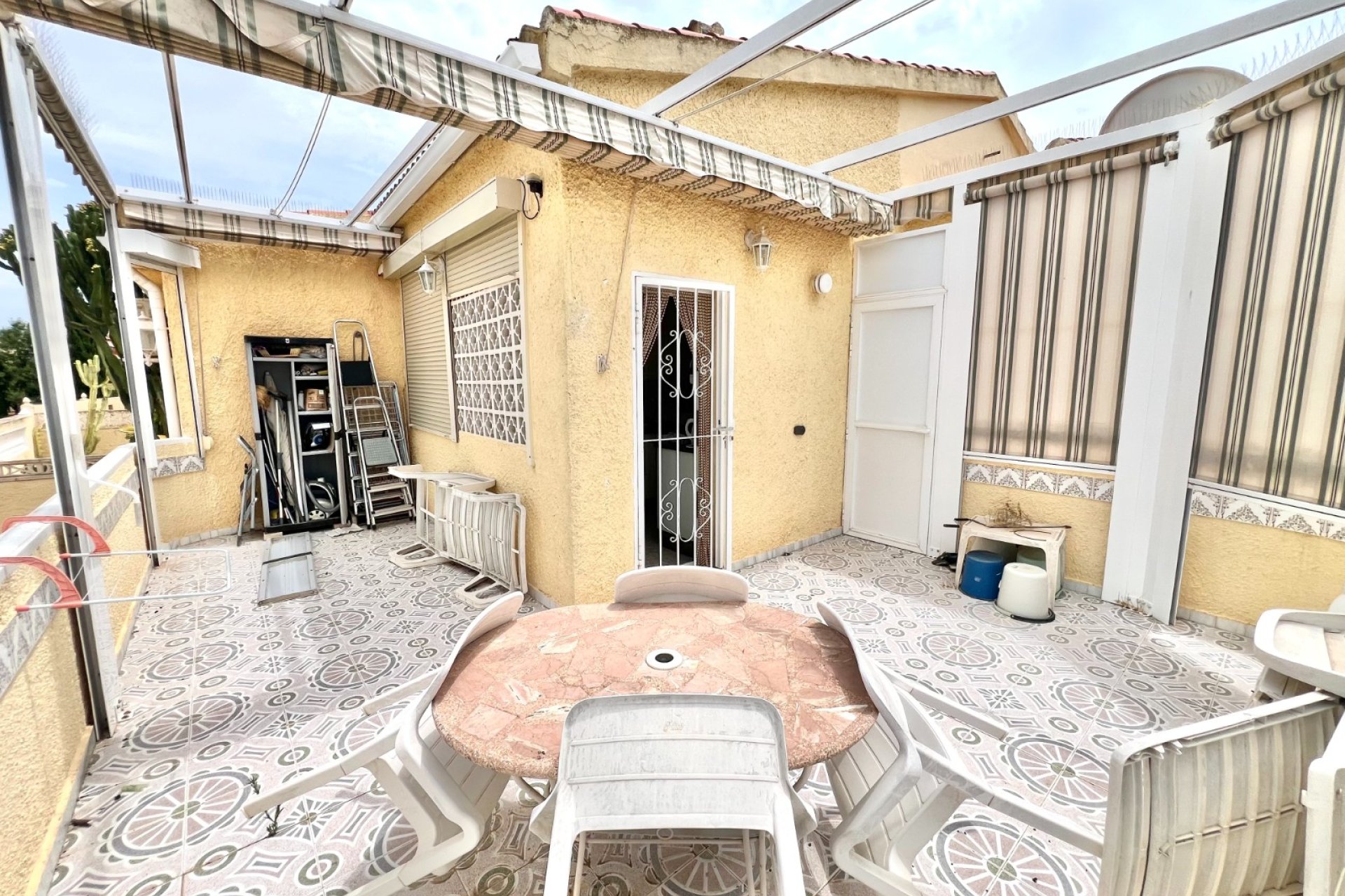 Resale - Detached Villa - La Marina