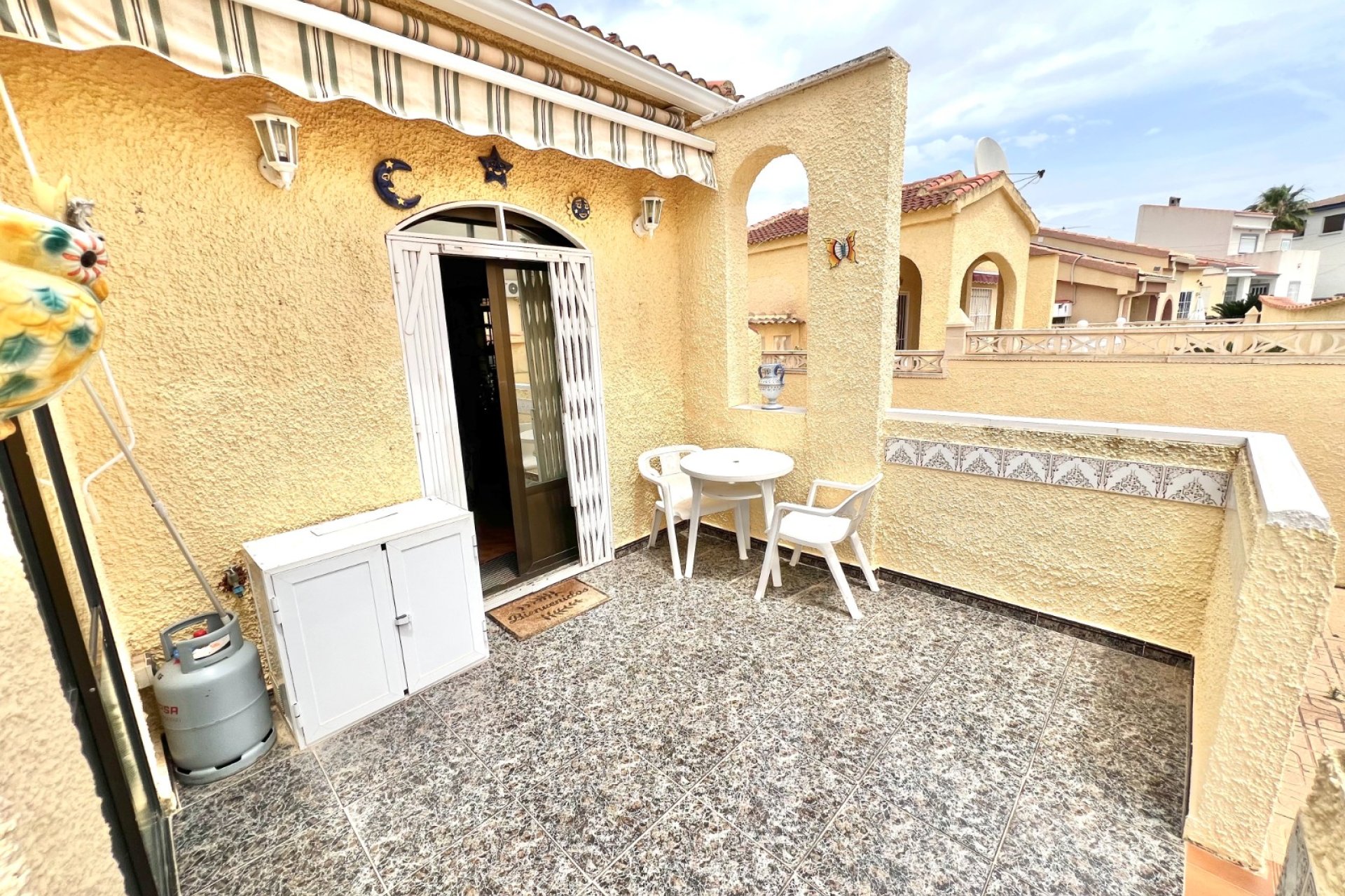 Resale - Detached Villa - La Marina