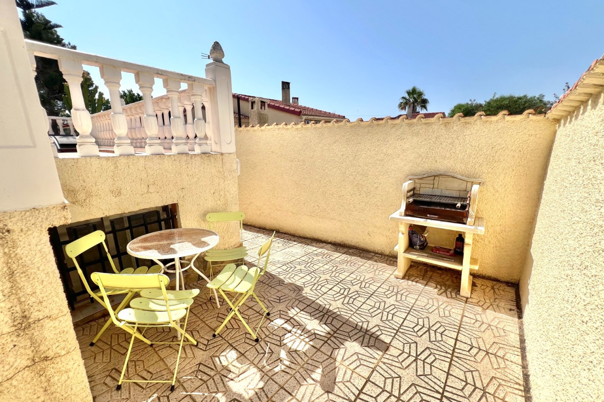 Resale - Detached Villa - La Marina