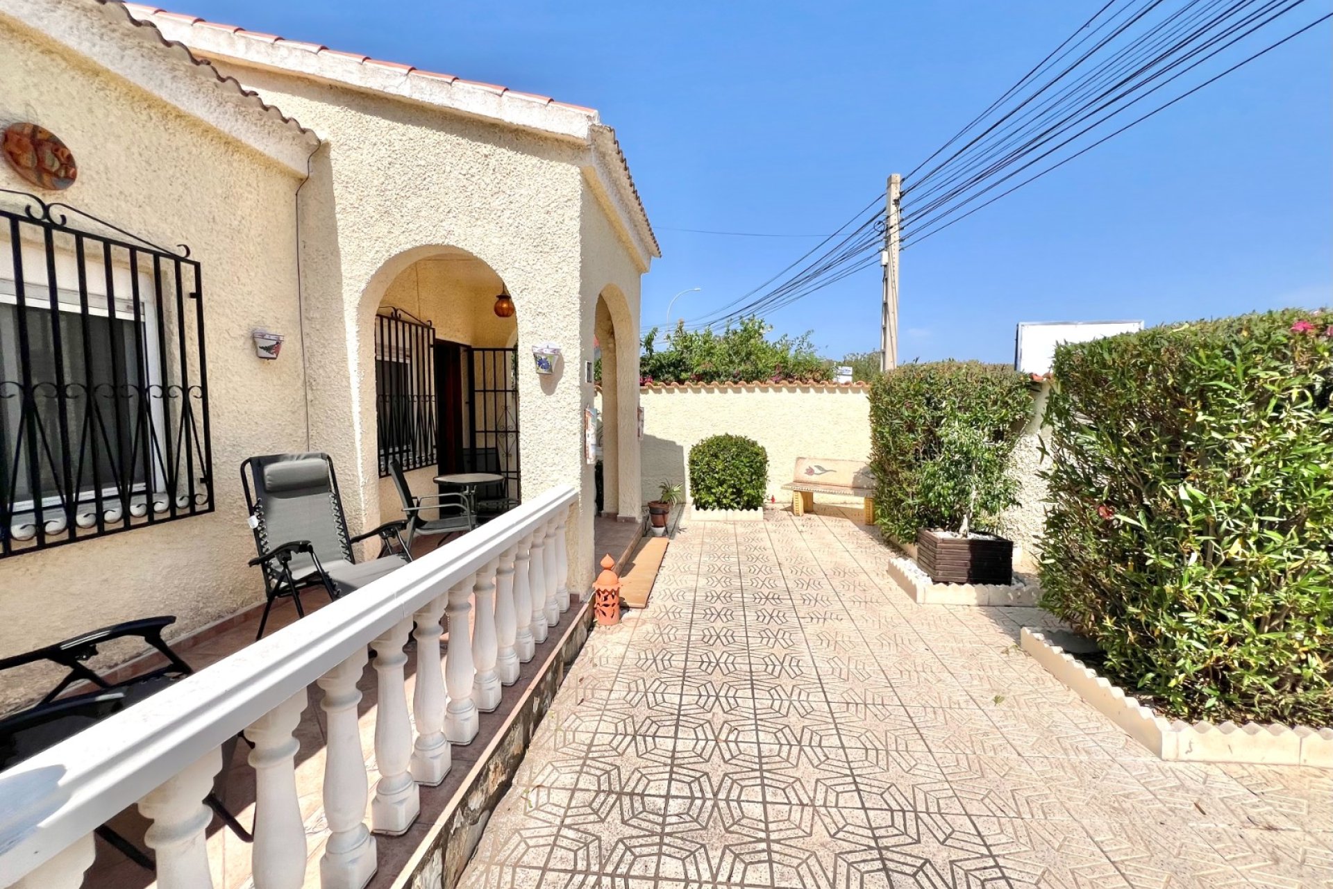 Resale - Detached Villa - La Marina