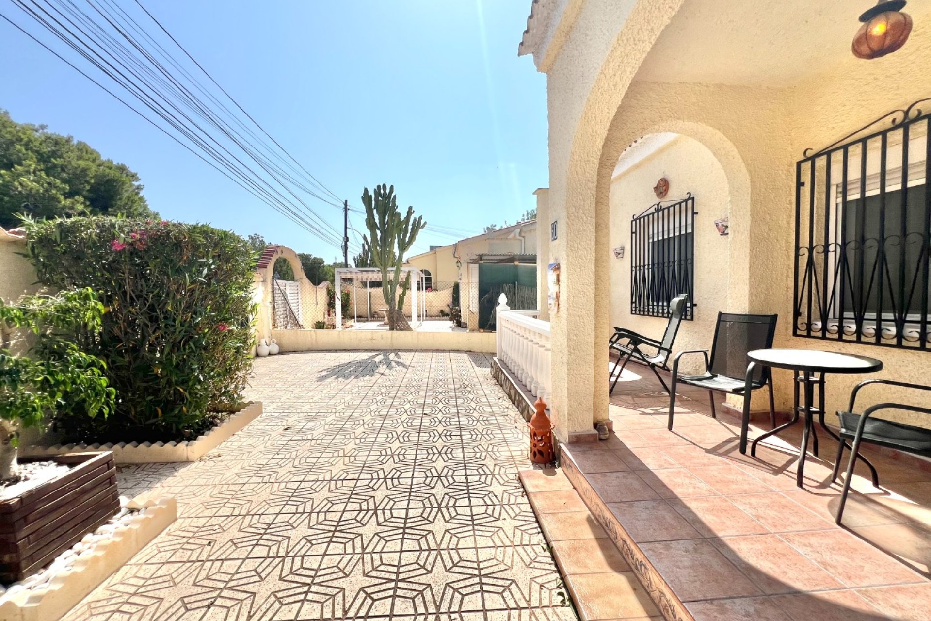 Resale - Detached Villa - La Marina
