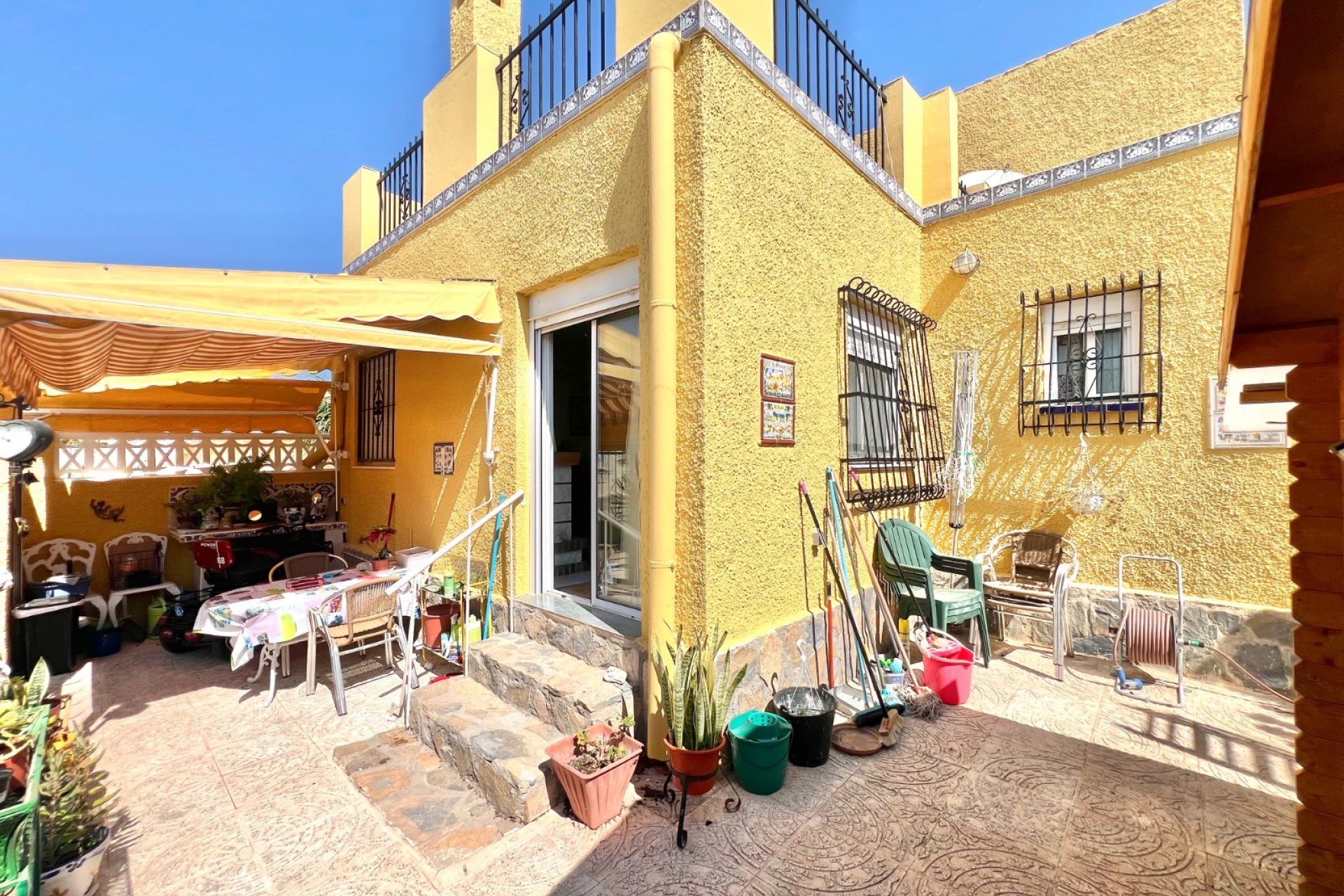Resale - Detached Villa - La Marina
