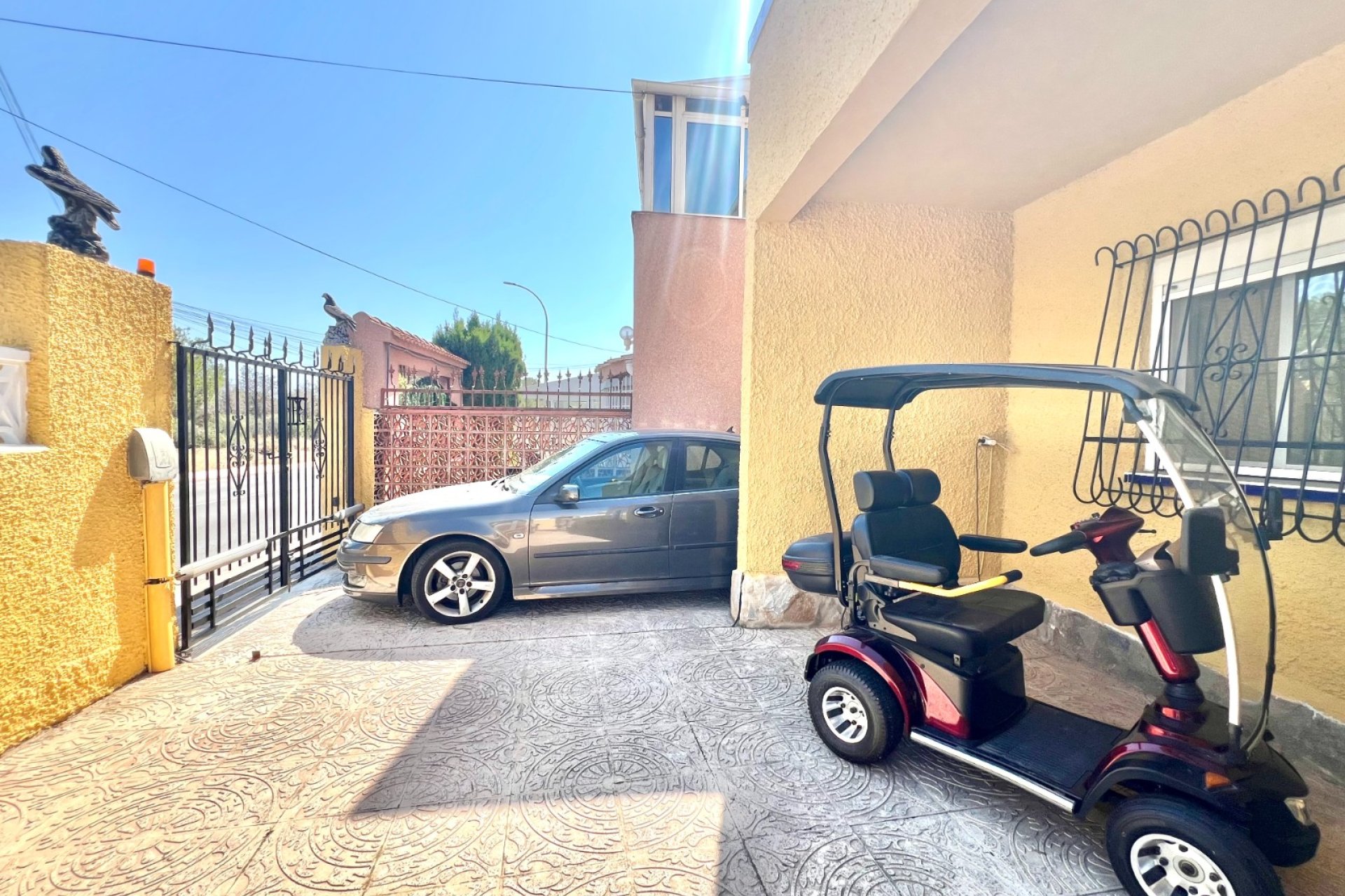Resale - Detached Villa - La Marina