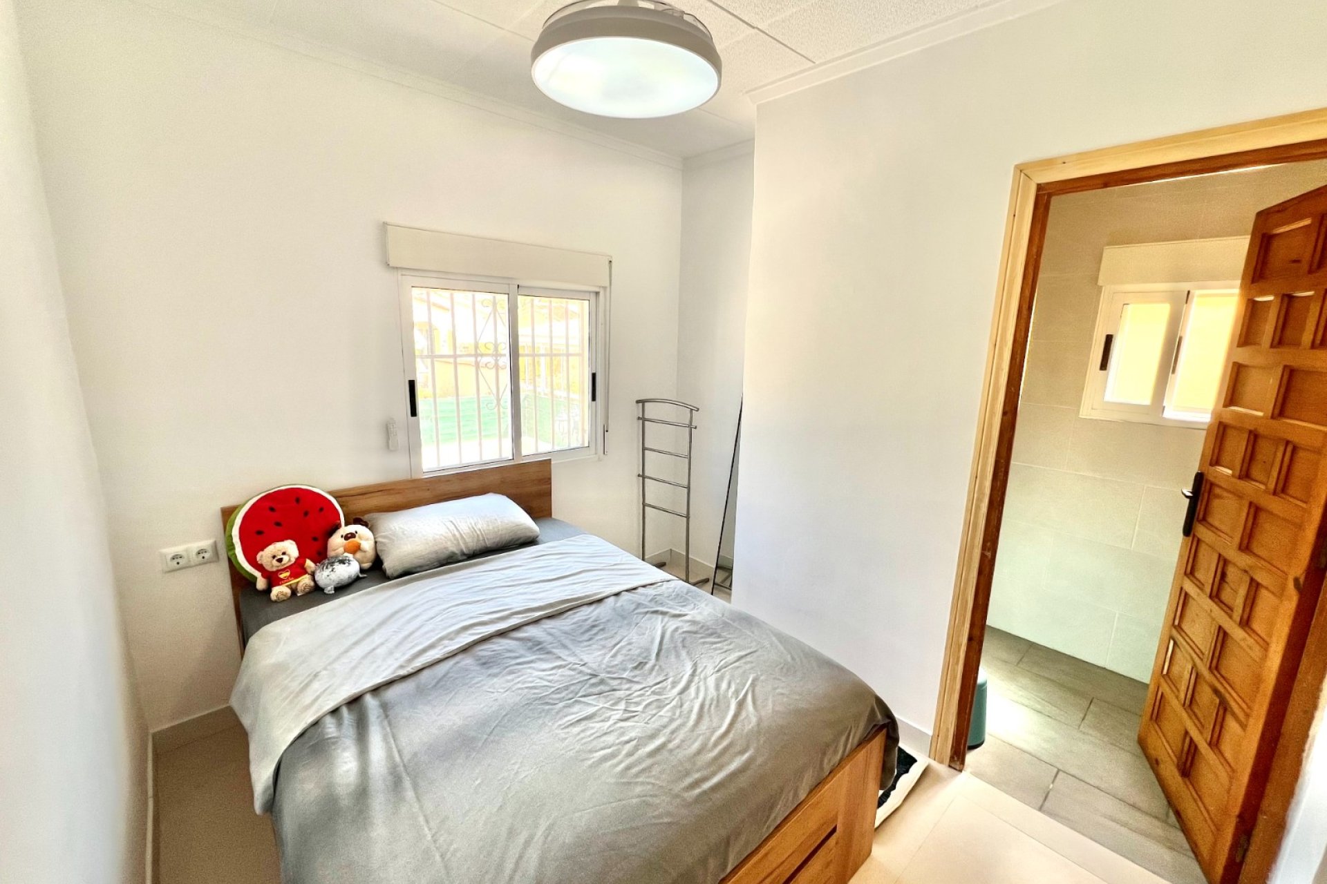 Resale - Detached Villa - La Marina