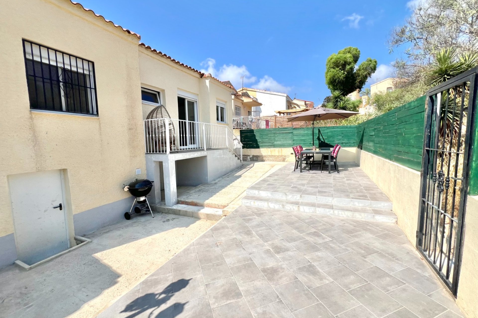 Resale - Detached Villa - La Marina