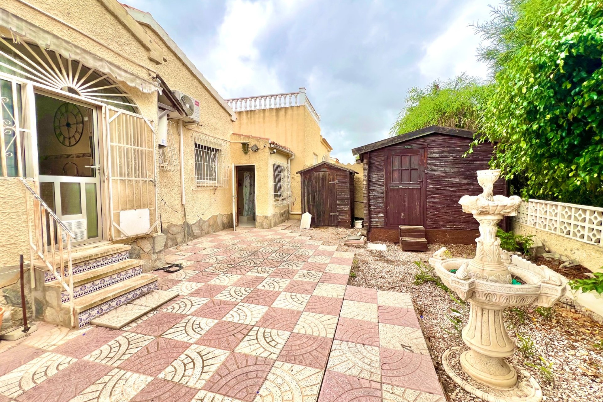 Resale - Detached Villa - La Marina
