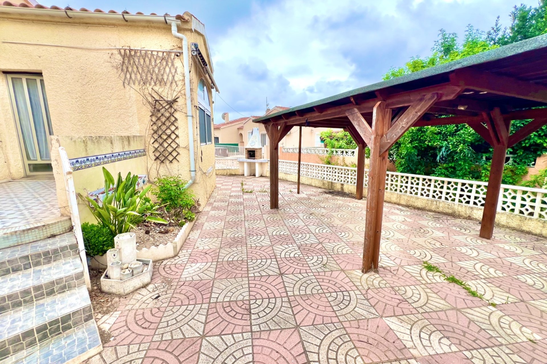 Resale - Detached Villa - La Marina
