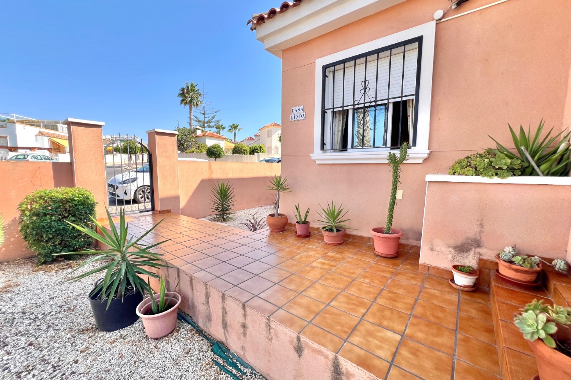 Resale - Detached Villa - La Marina