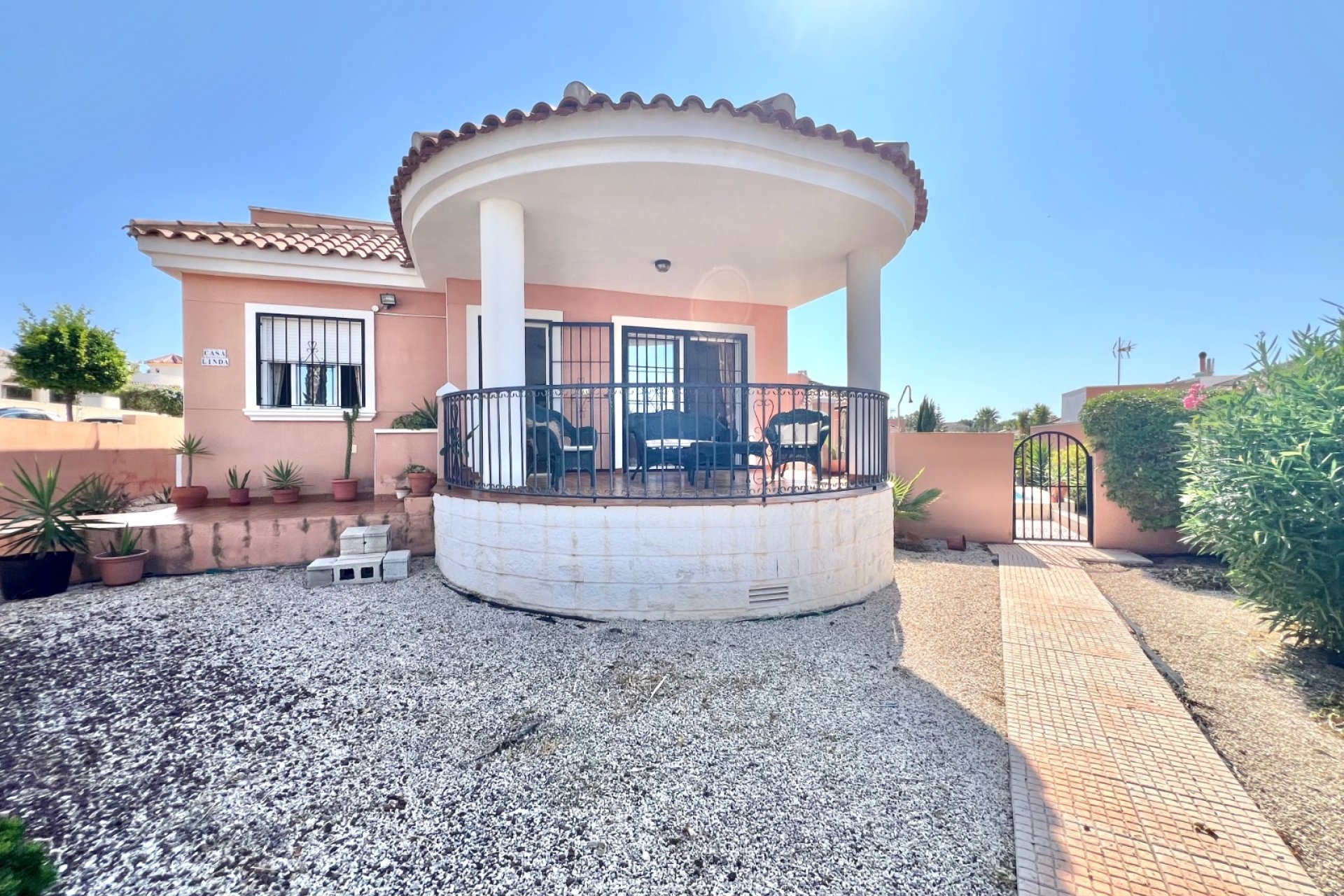 Resale - Detached Villa - La Marina