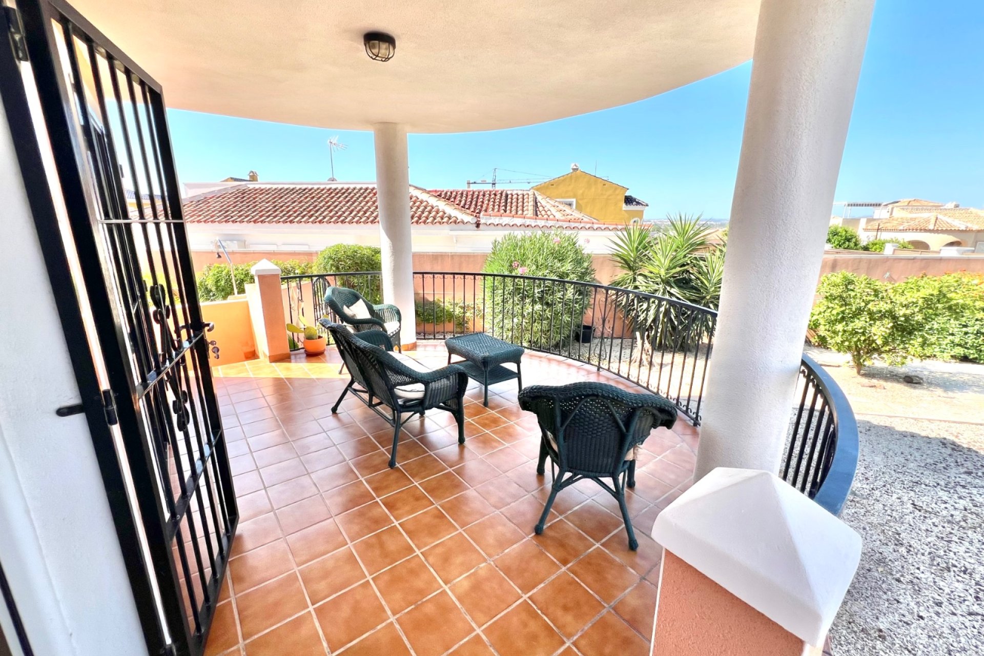 Resale - Detached Villa - La Marina