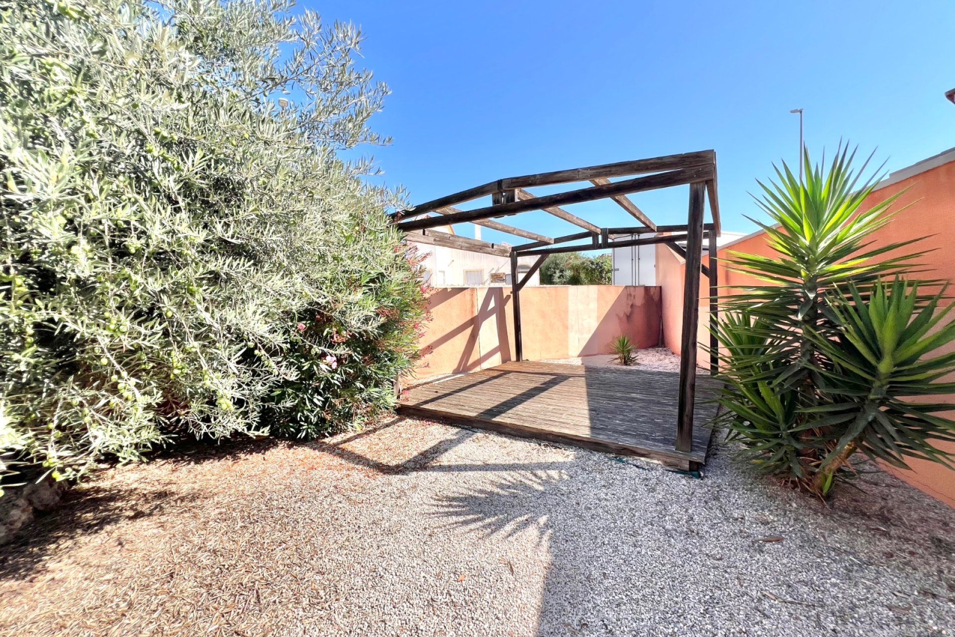Resale - Detached Villa - La Marina