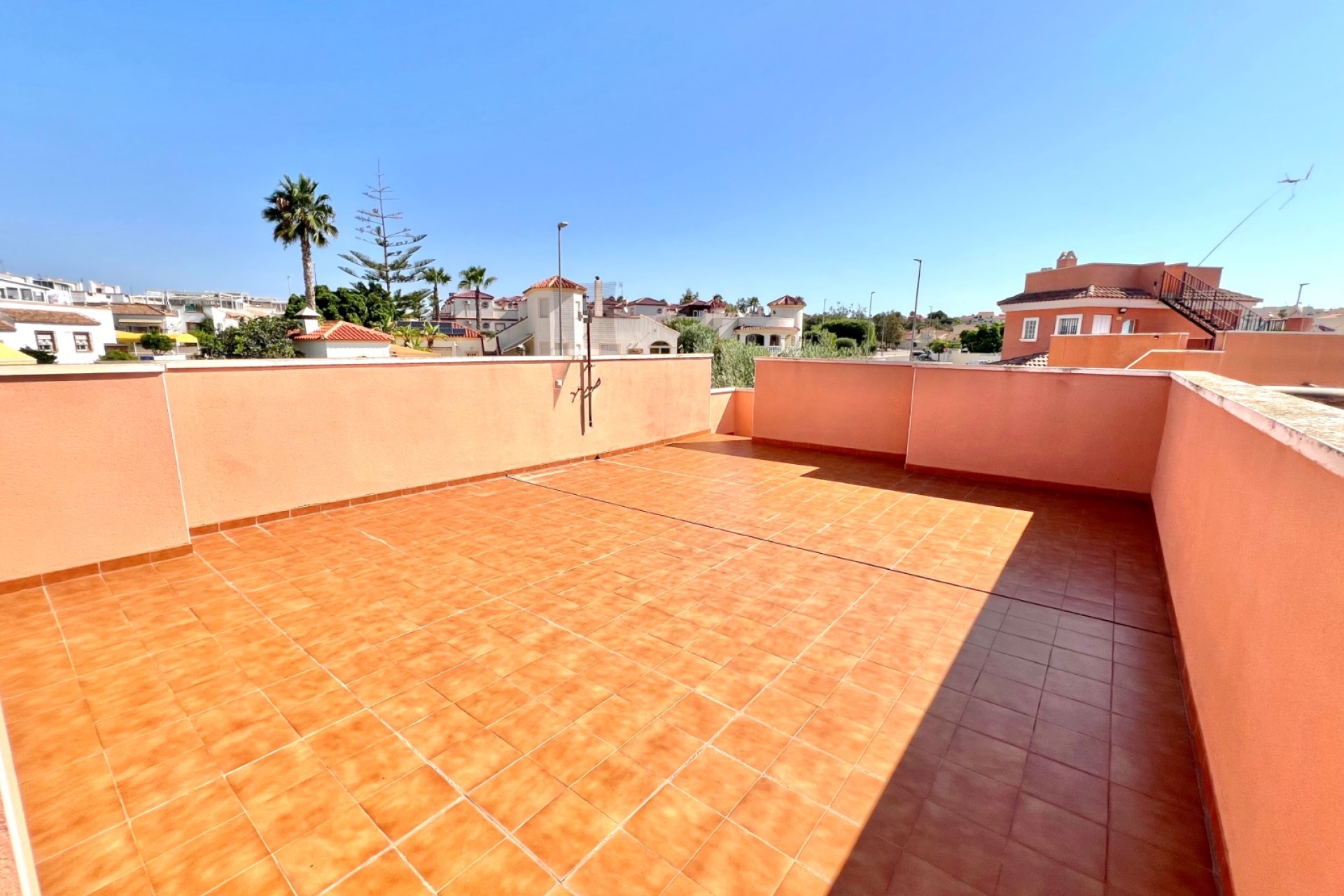 Resale - Detached Villa - La Marina