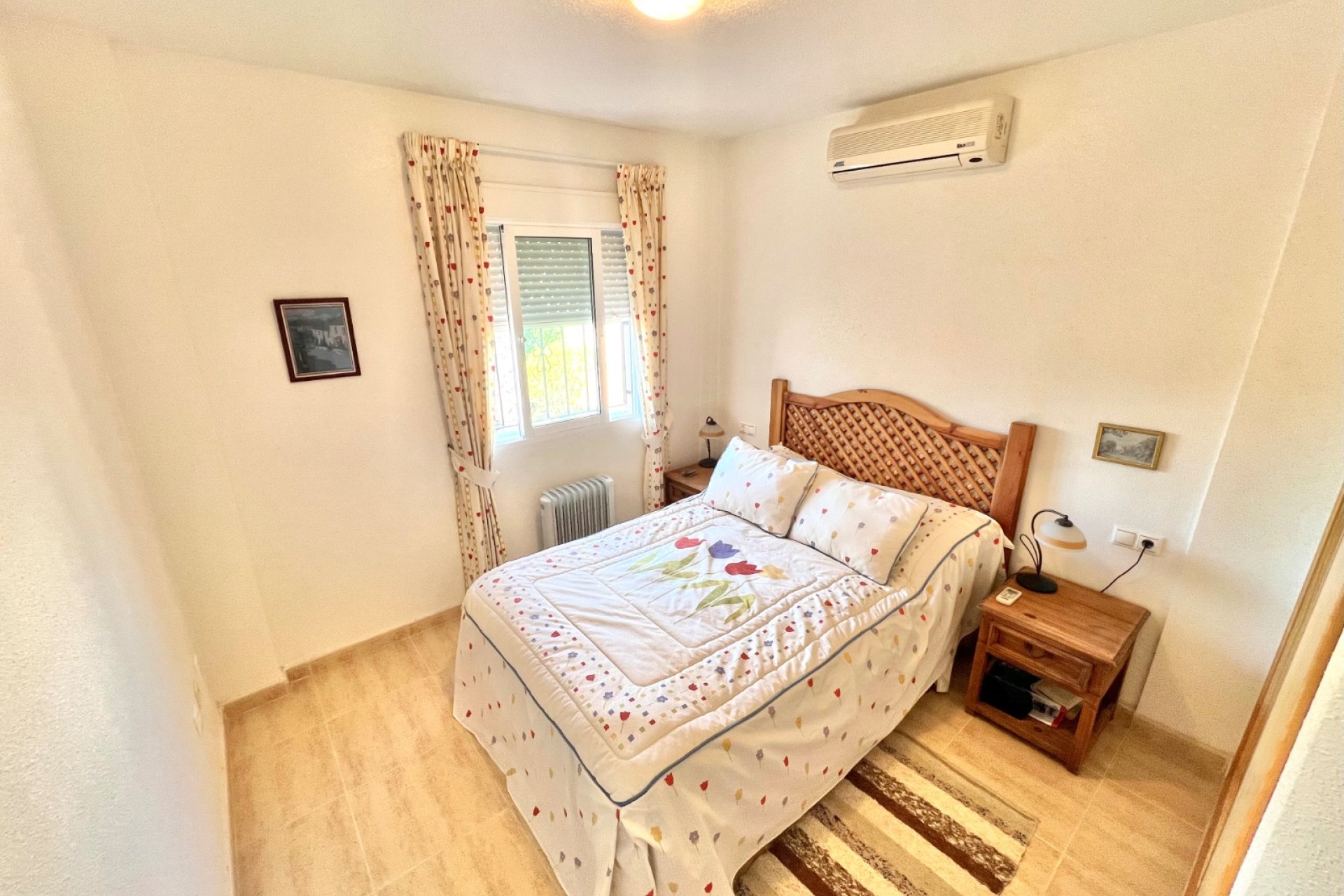 Resale - Detached Villa - La Marina