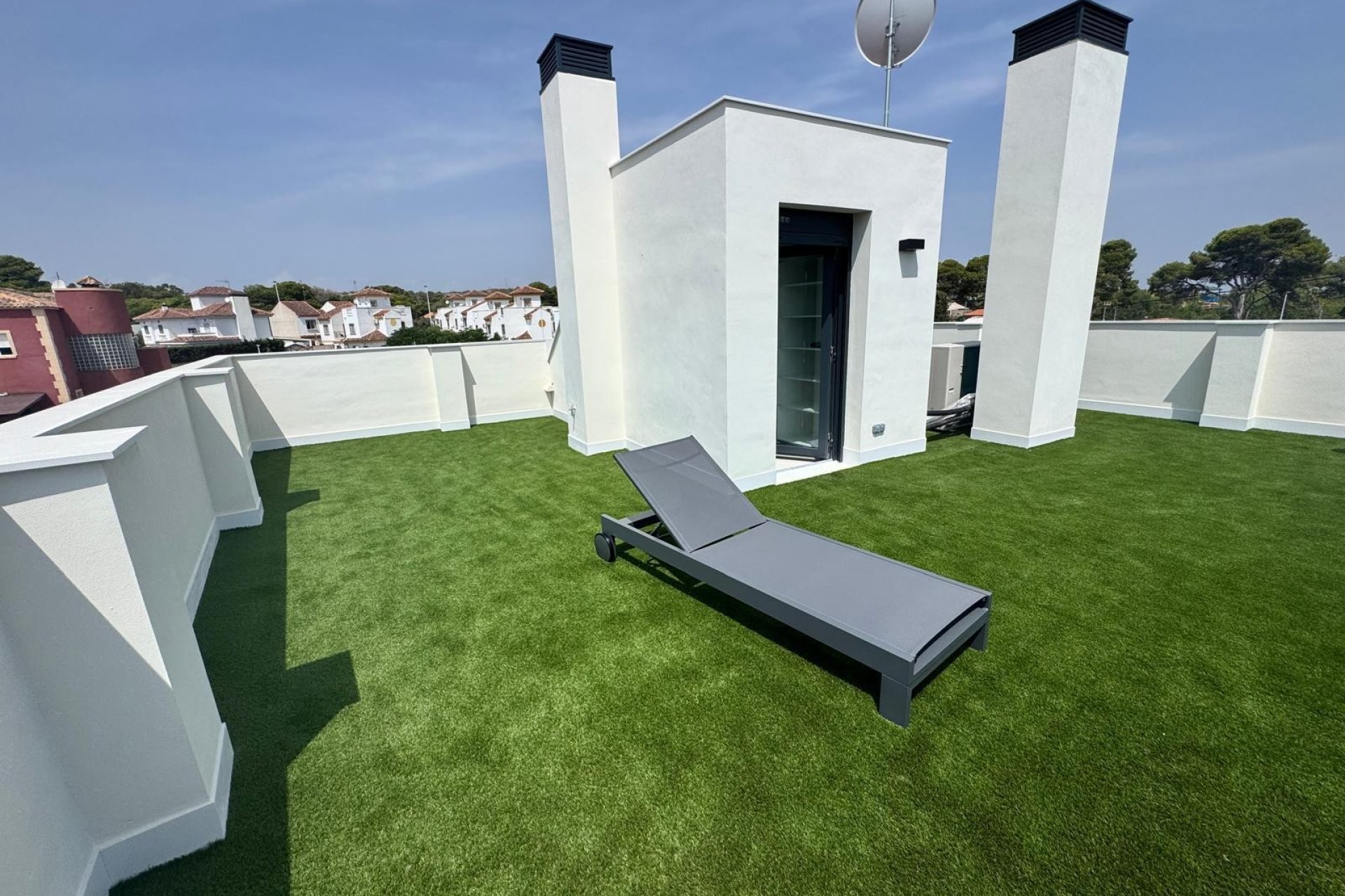 Resale - Detached Villa - La Marina