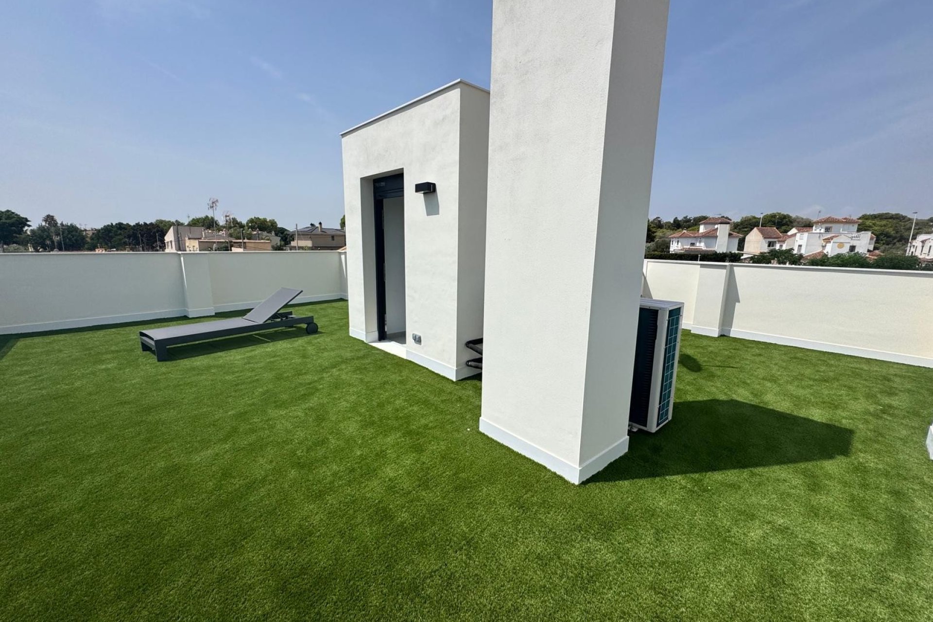 Resale - Detached Villa - La Marina