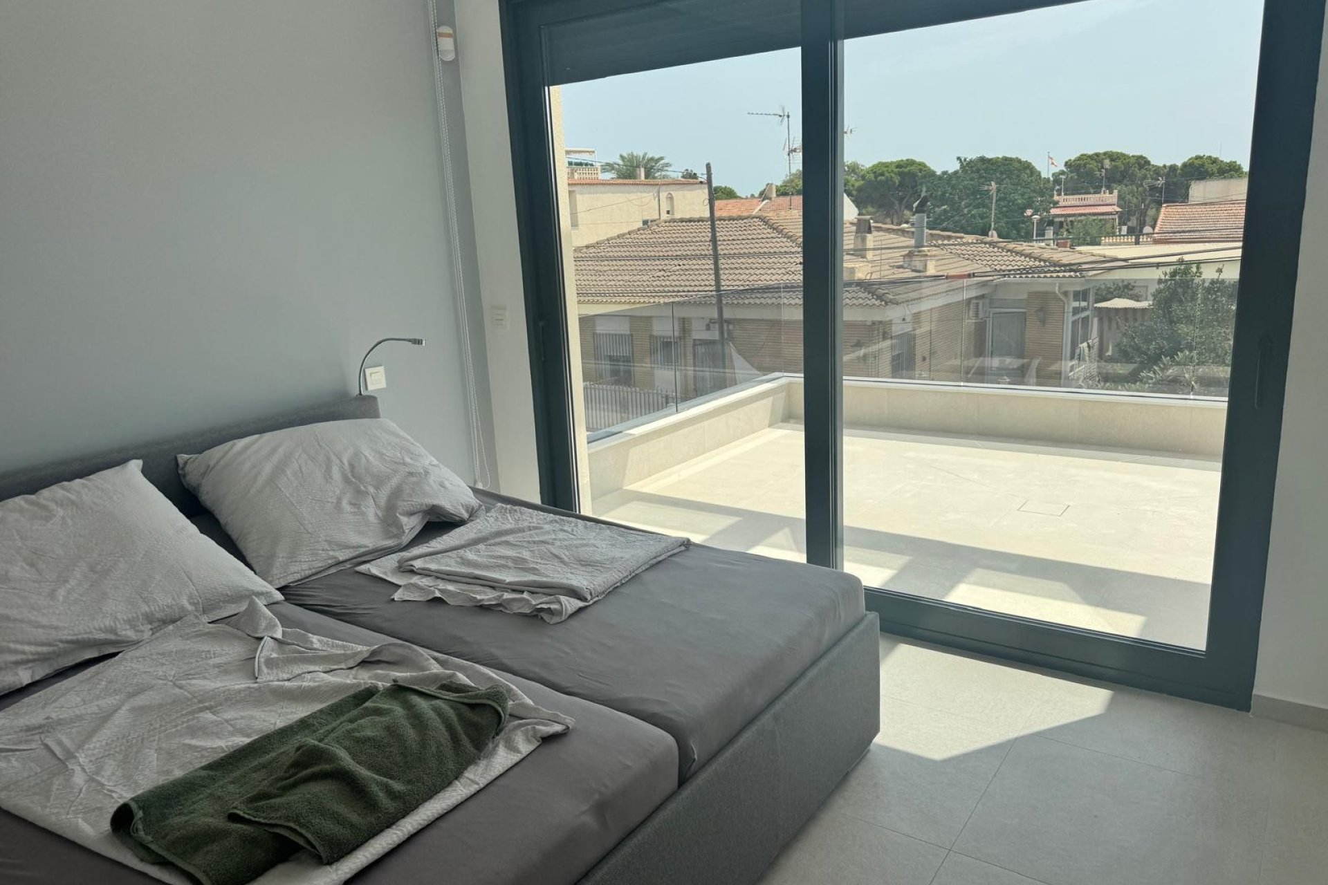 Resale - Detached Villa - La Marina