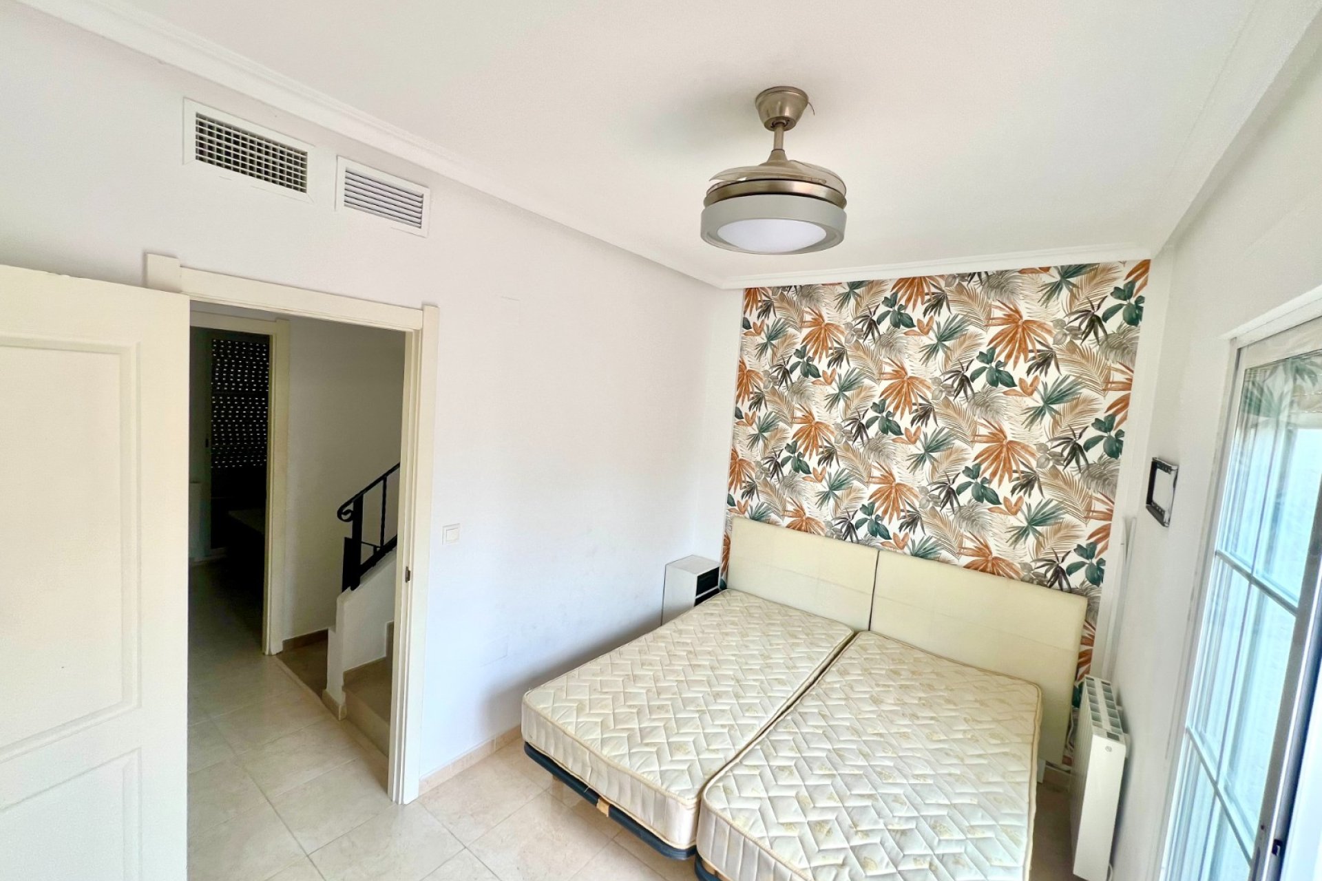 Resale - Detached Villa - La Marina