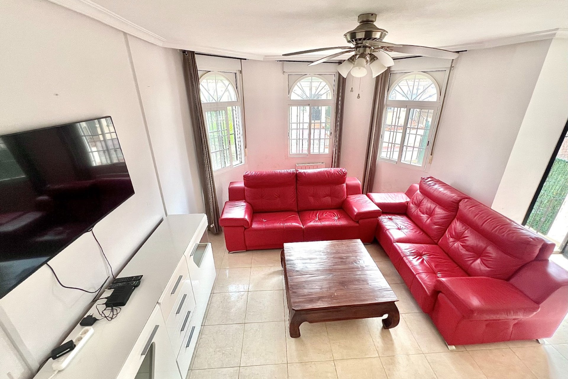 Resale - Detached Villa - La Marina