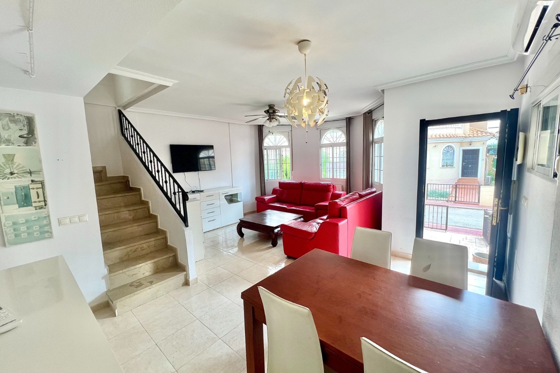 Resale - Detached Villa - La Marina