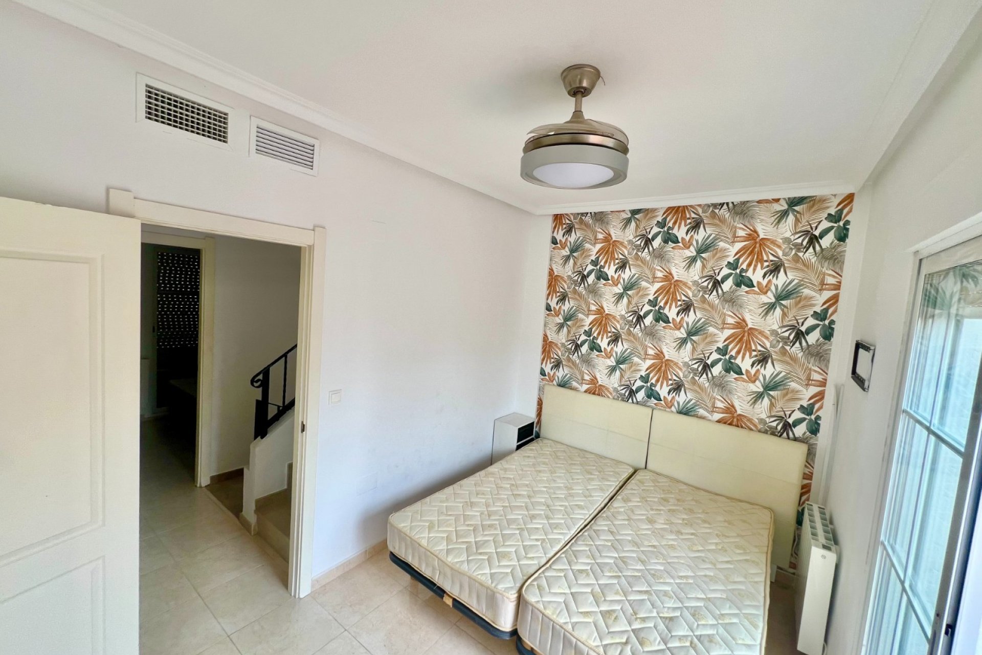 Resale - Detached Villa - La Marina