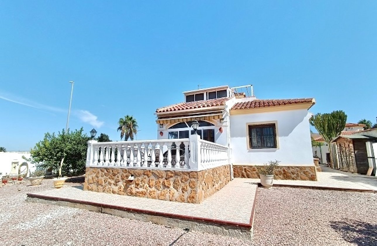 Resale - Detached Villa - La Marina