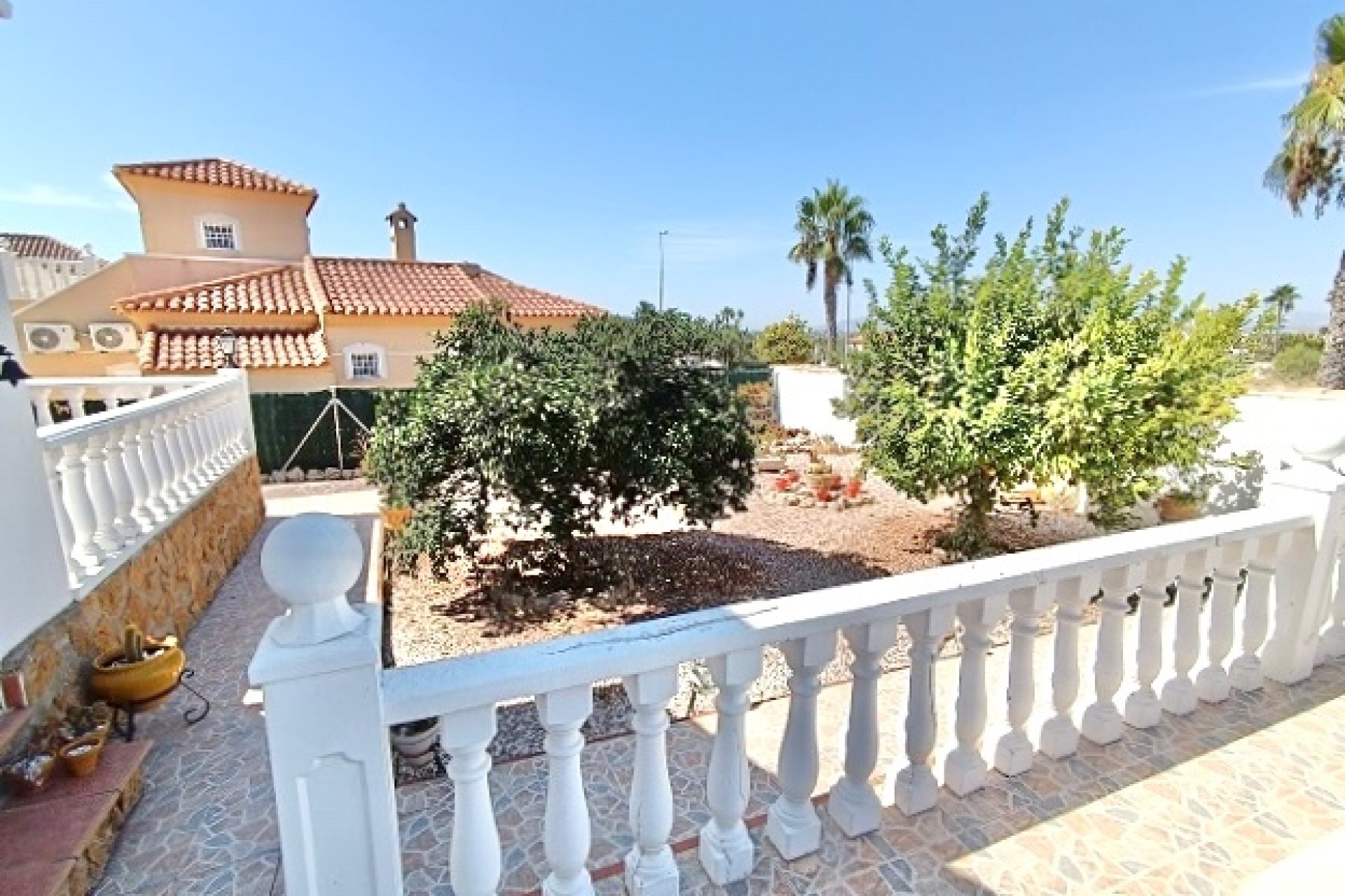 Resale - Detached Villa - La Marina