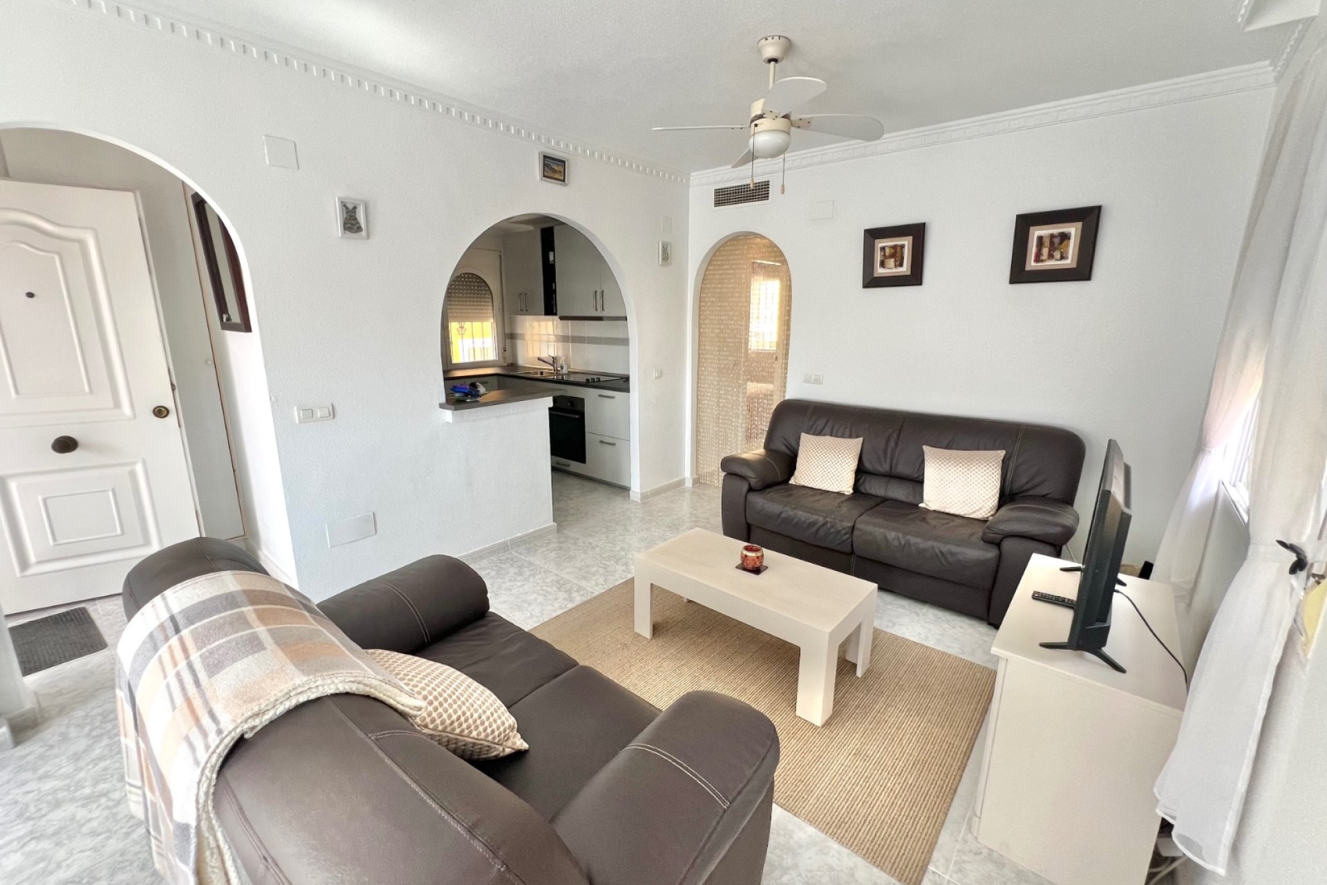 Resale - Detached Villa - La Marina