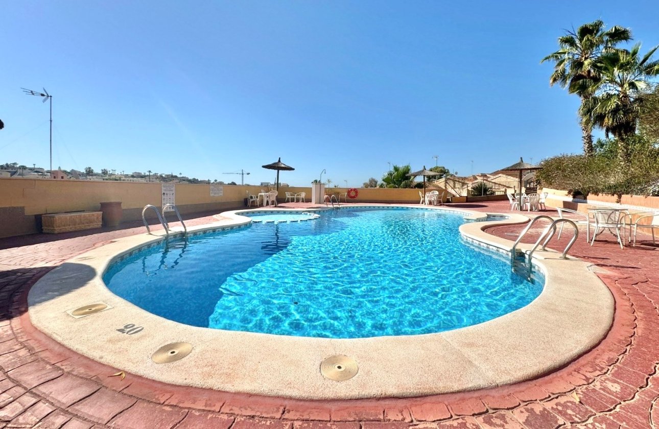 Resale - Detached Villa - La Marina