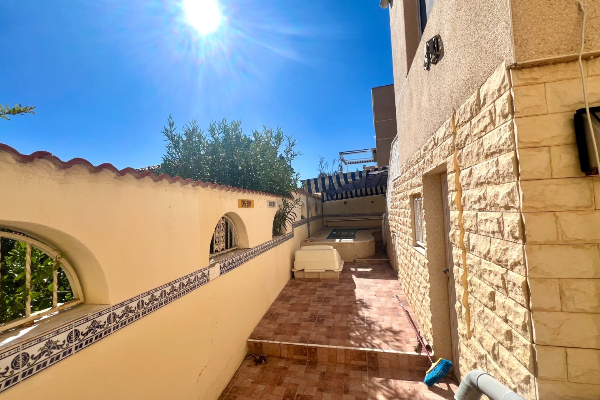 Resale - Detached Villa - La Marina