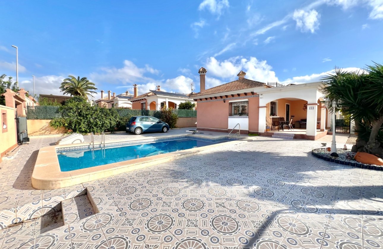 Resale - Detached Villa - La Marina