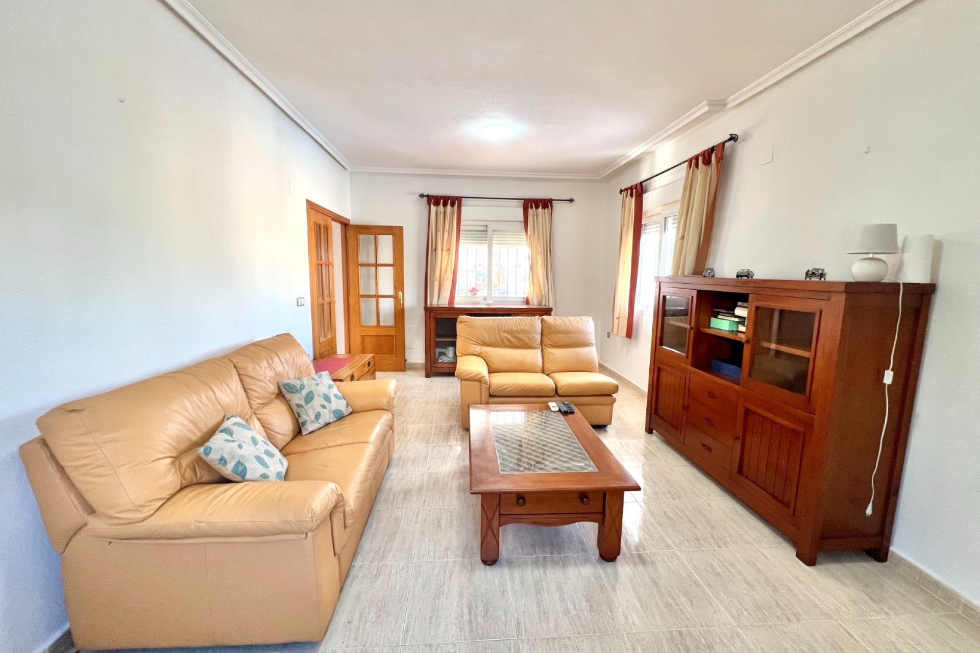 Resale - Detached Villa - La Marina