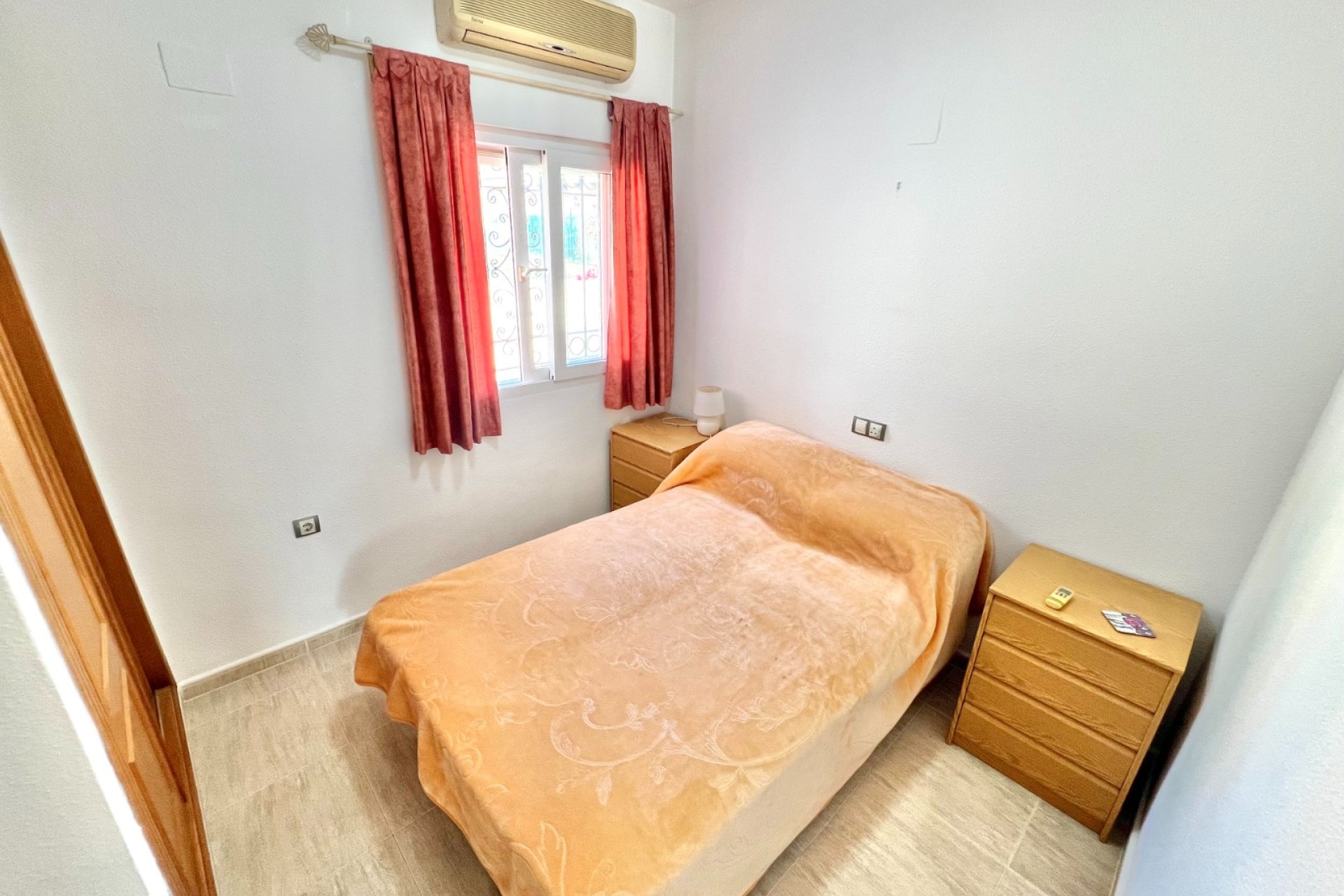 Resale - Detached Villa - La Marina