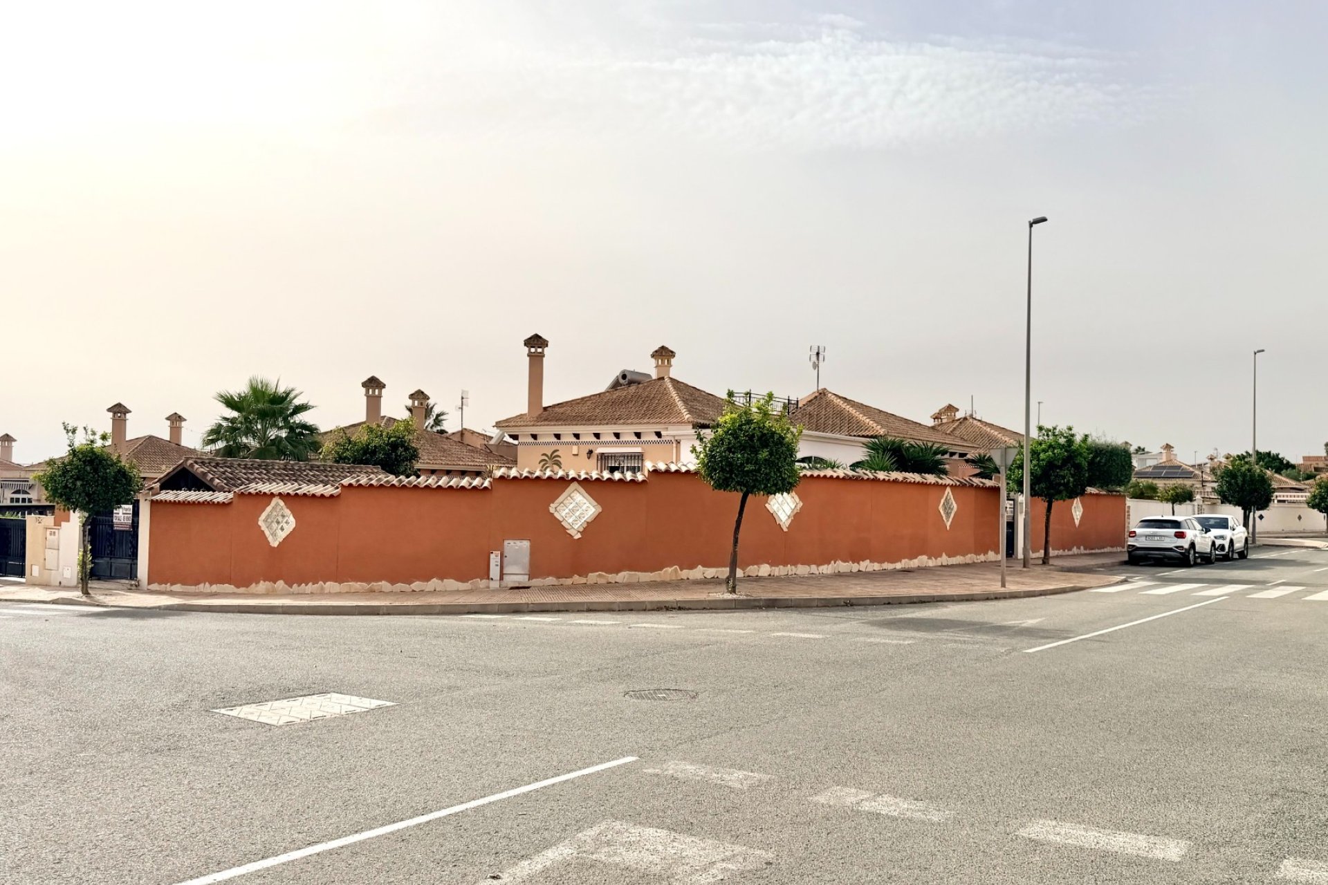 Resale - Detached Villa - La Marina