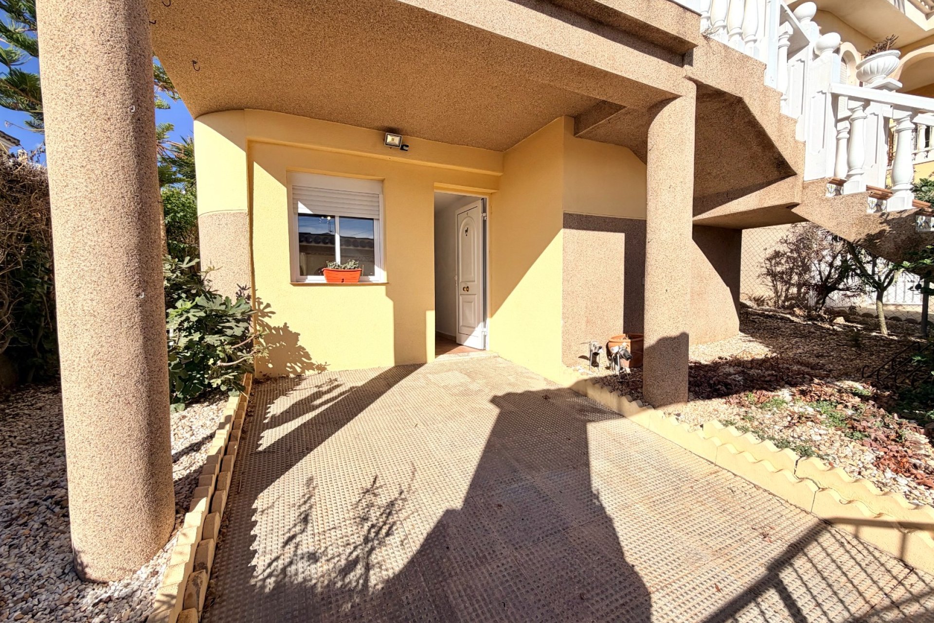 Resale - Detached Villa - La Marina