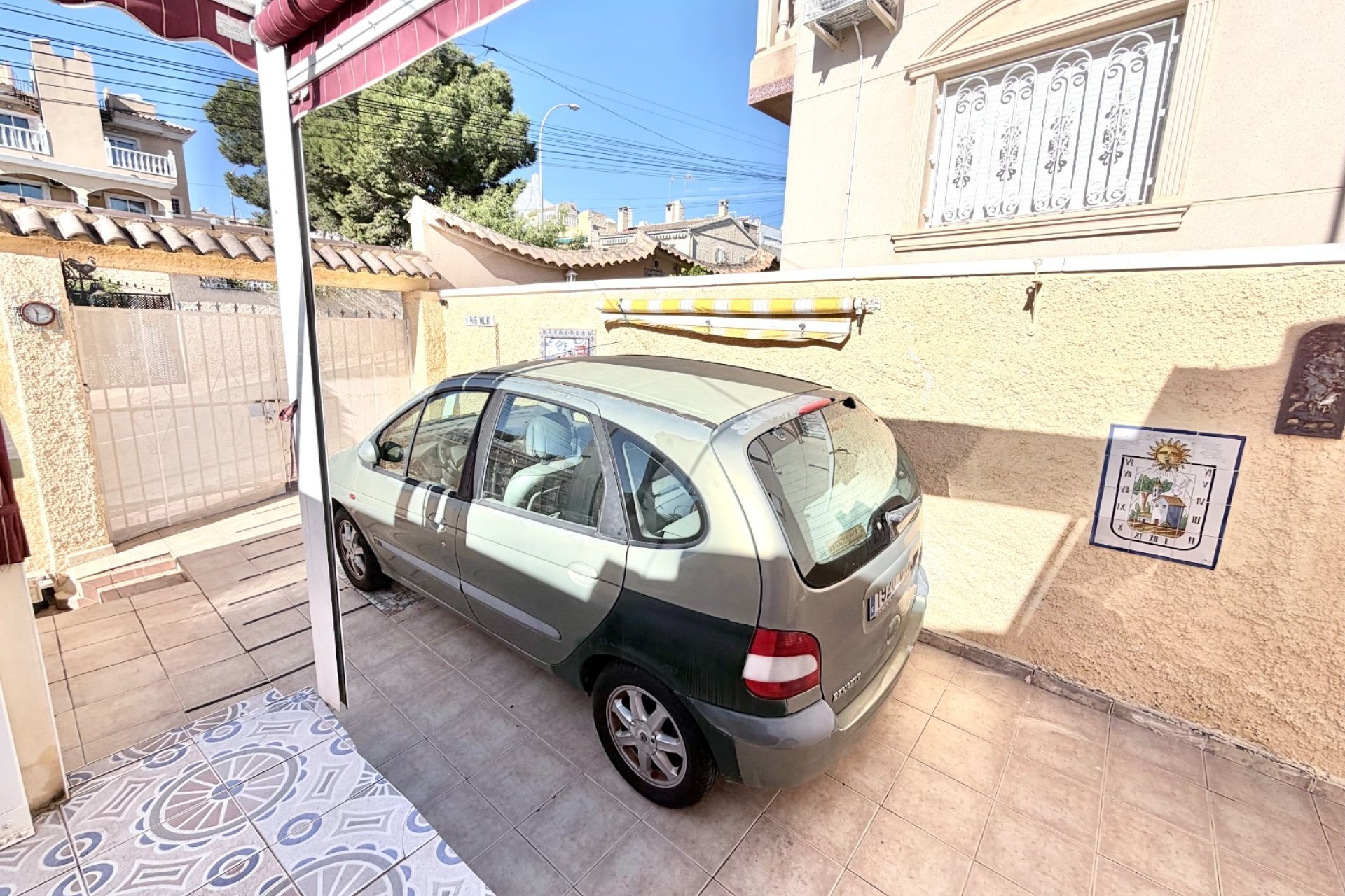 Resale - Detached Villa - La Marina