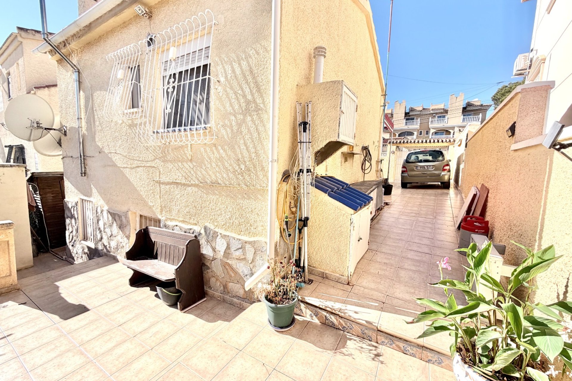 Resale - Detached Villa - La Marina